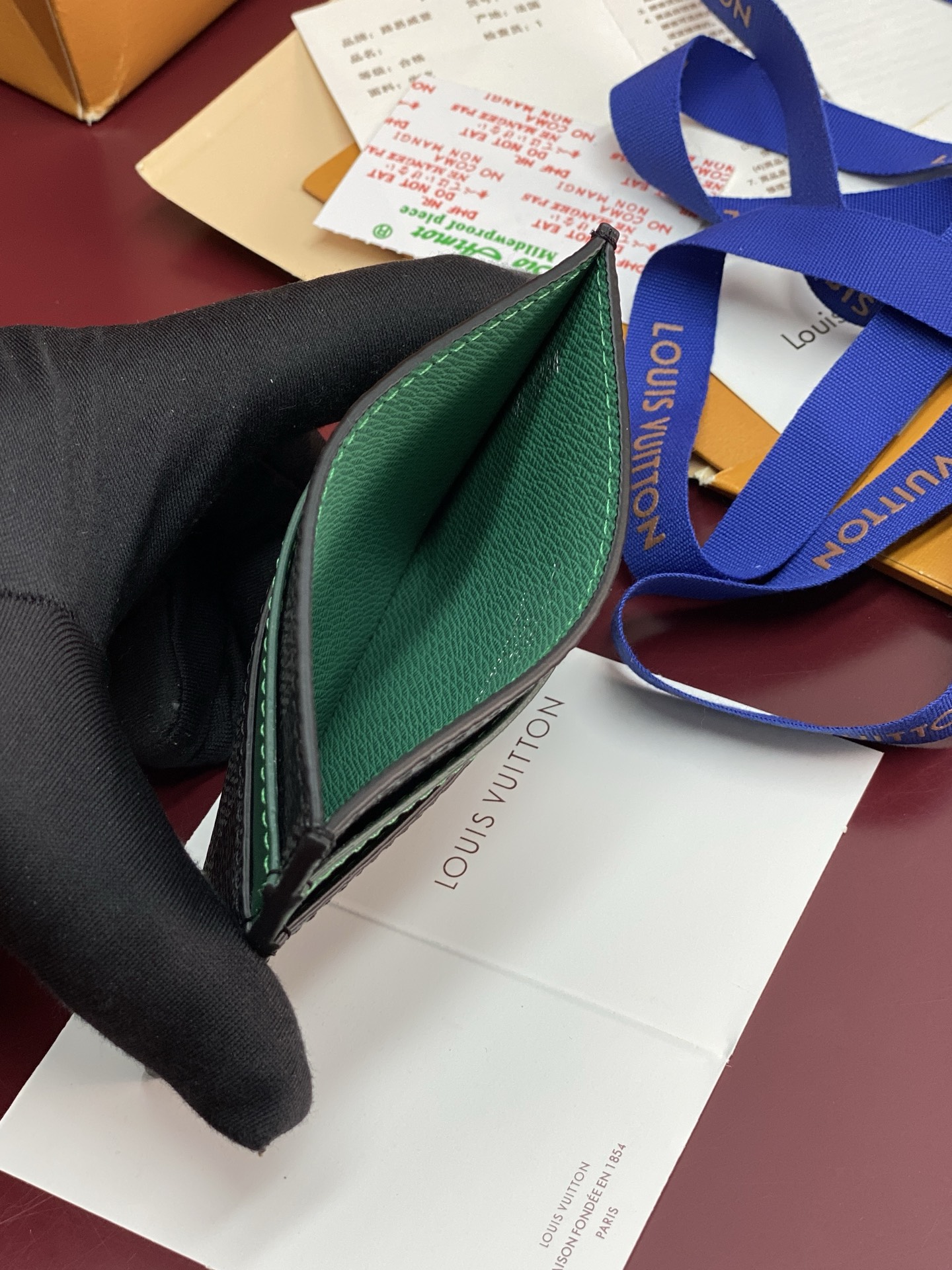 Louis Vuitton Basic Bag Canvas M-s