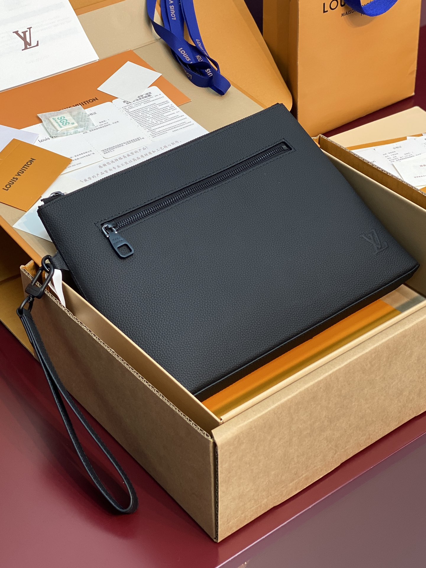 Louis Vuitton Clutch Bag Cow Leather Black M-l