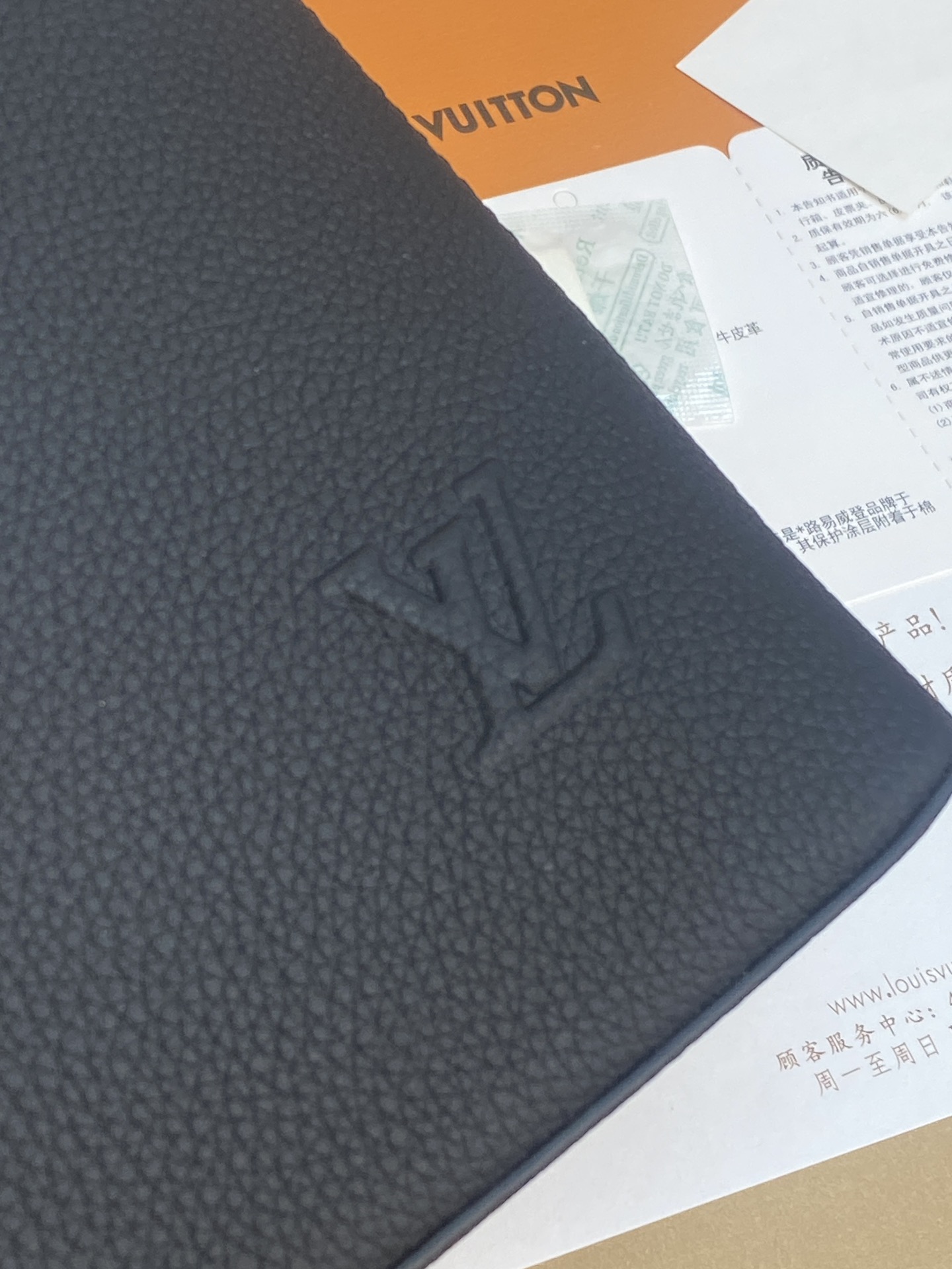 Louis Vuitton Clutch Bag Cow Leather Black M-l