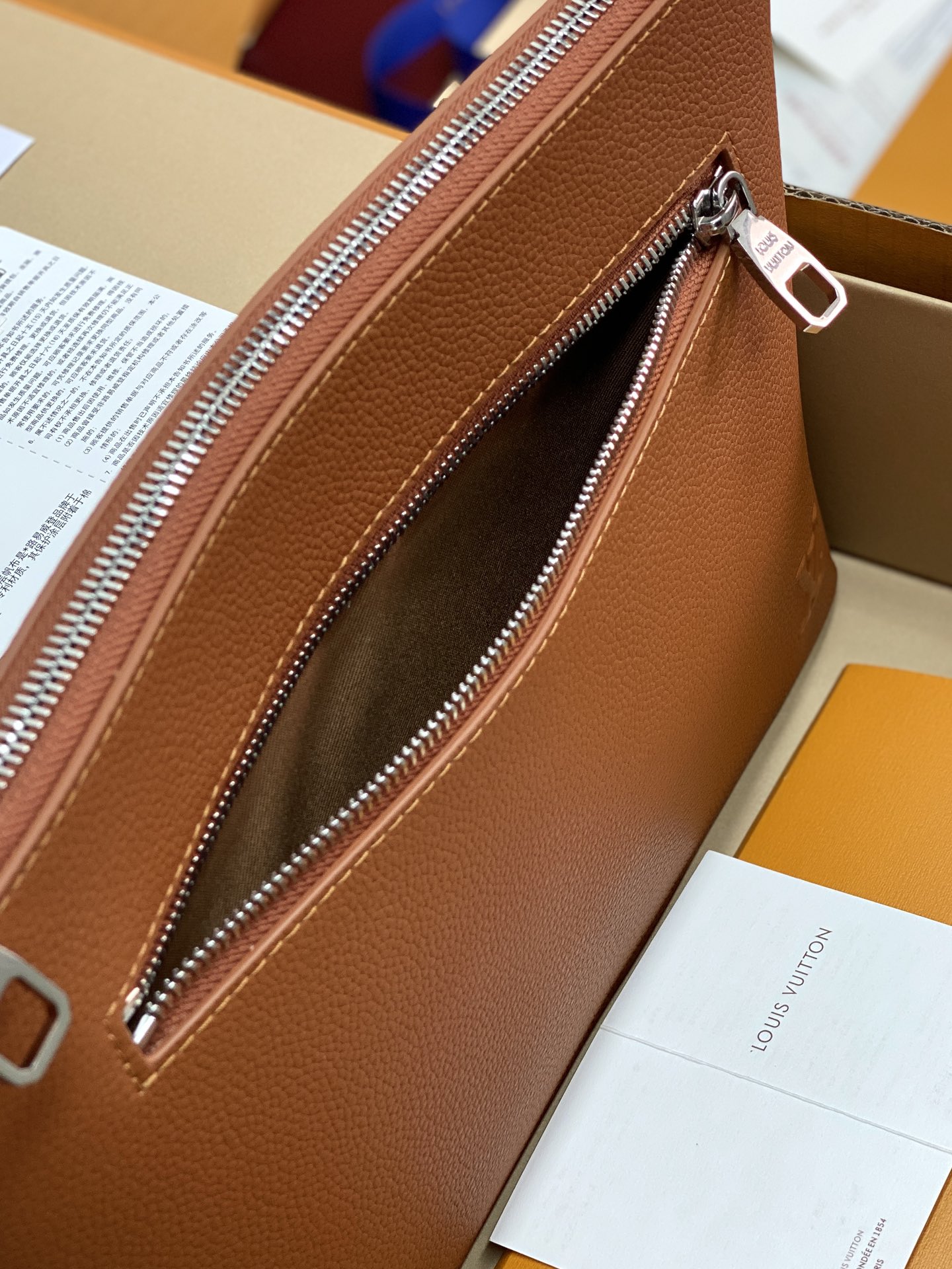 Louis Vuitton Clutch Bag Cow Leather M-l