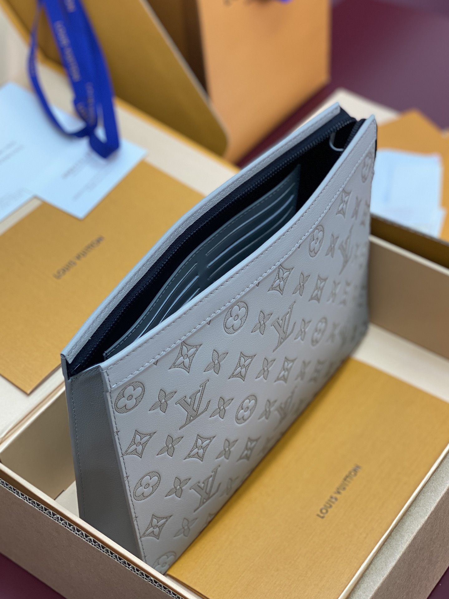 Louis Vuitton Basic Bag Cow Leather 20cm-26cm-m-s-l