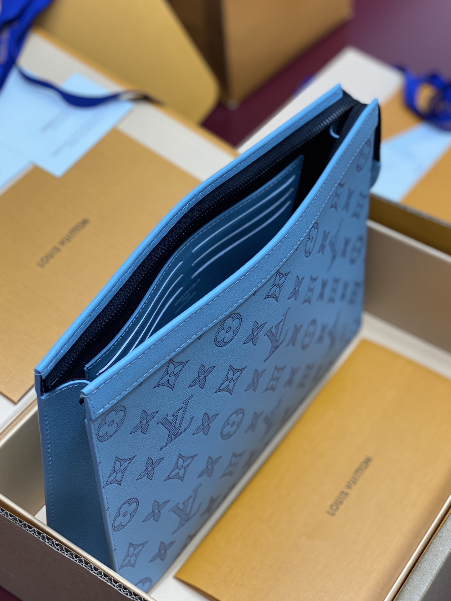 Louis Vuitton Basic Bag Cow Leather 20cm-26cm-m-s-l