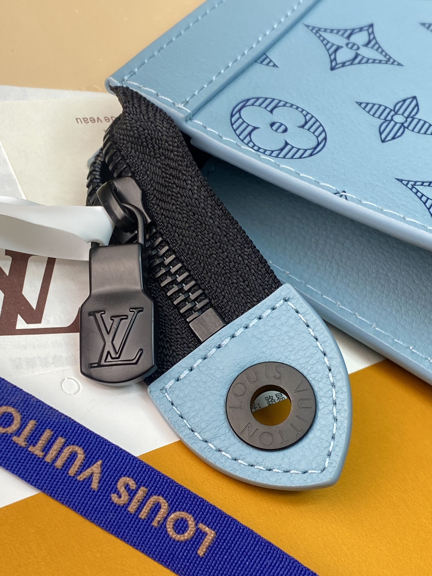 Louis Vuitton Basic Bag Cow Leather 20cm-26cm-m-s-l