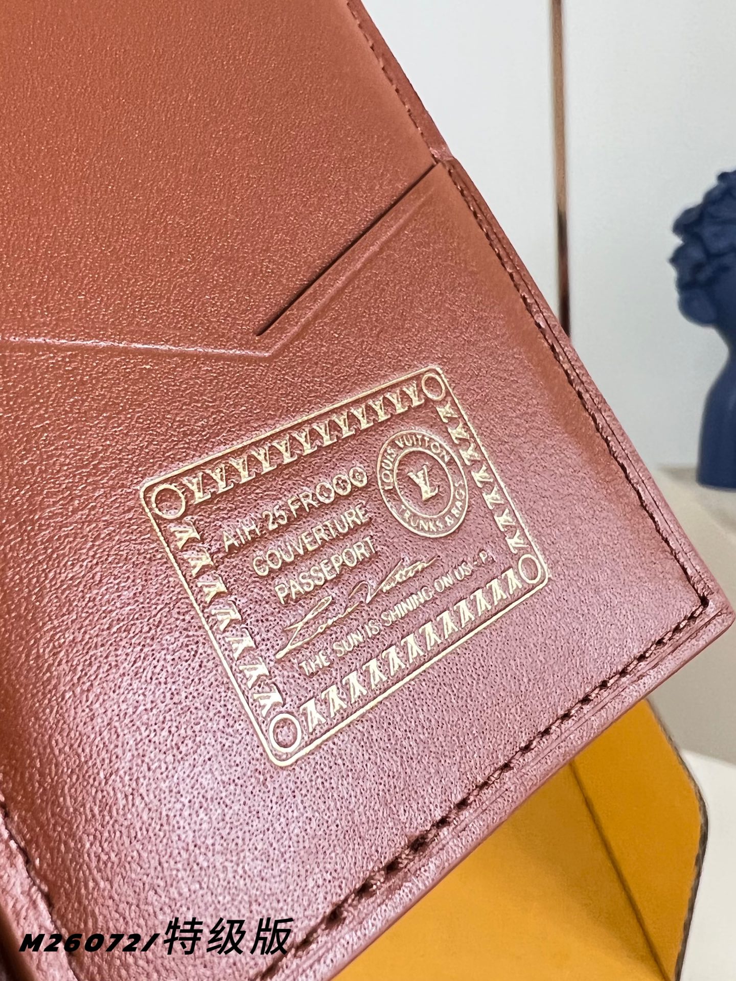 Louis Vuitton Basic Bag M-s