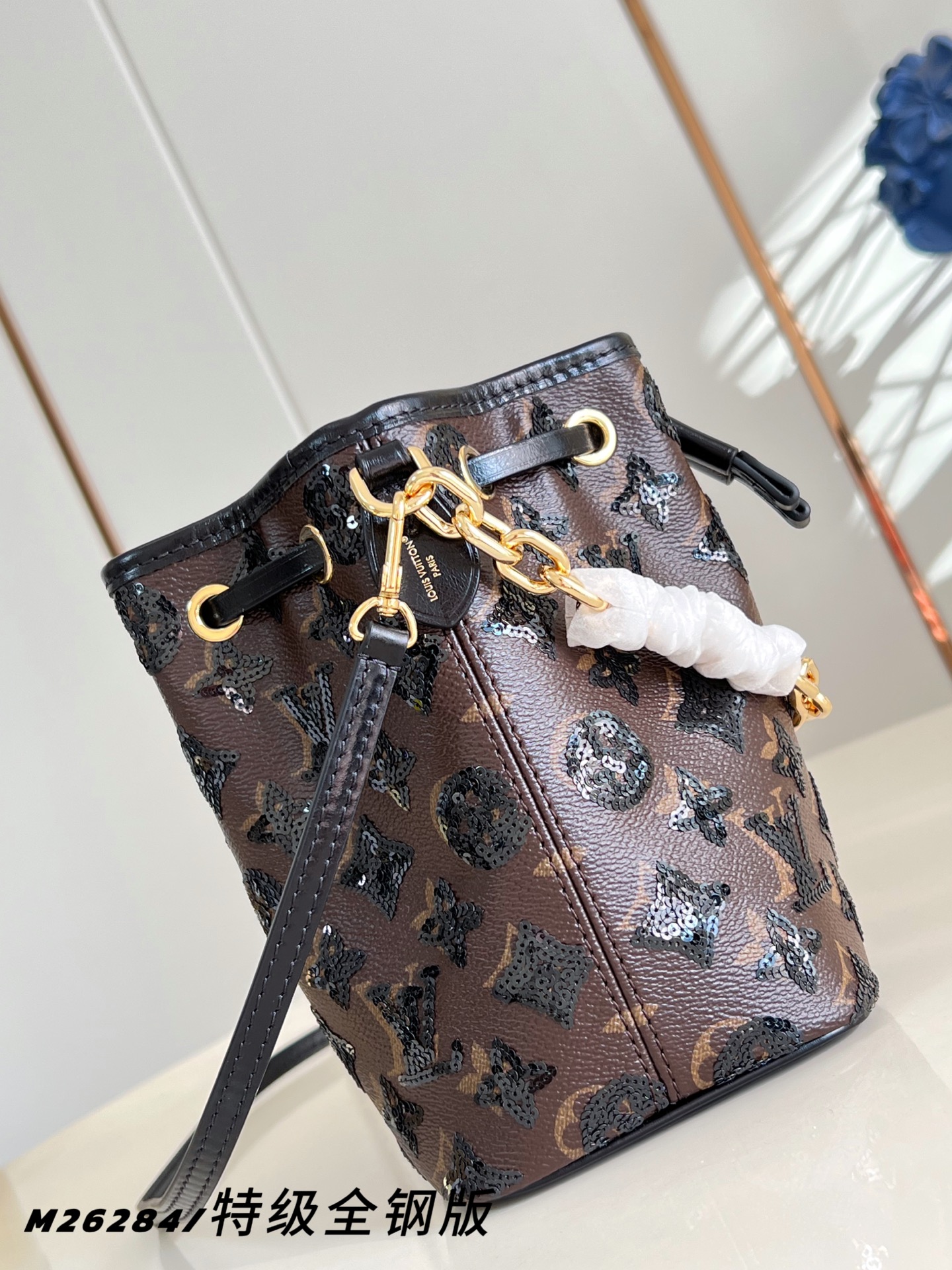 Louis Vuitton Basic Bag Canvas M-l-s