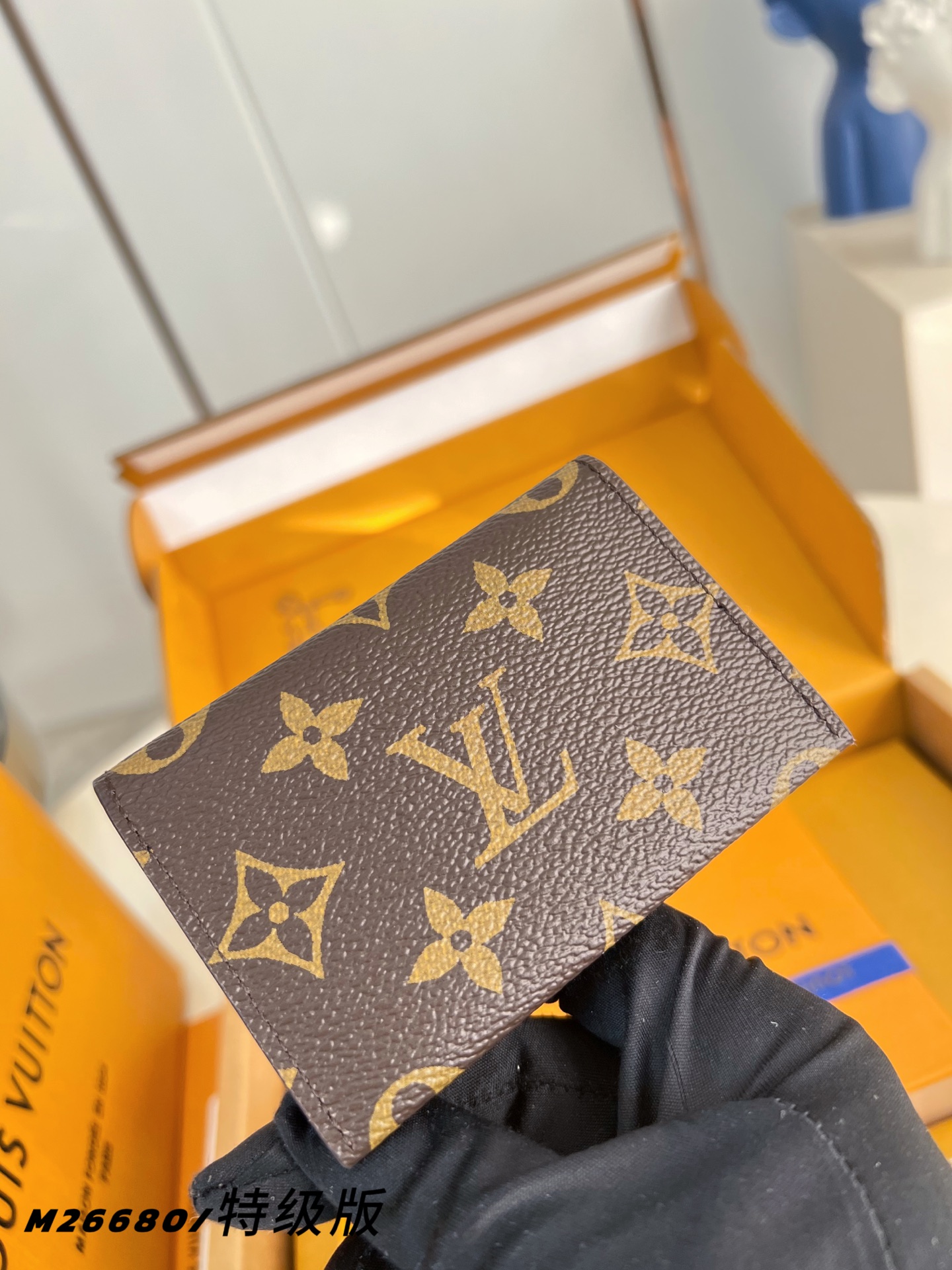 Louis Vuitton Basic Bag Cow Leather Gold M-l-s