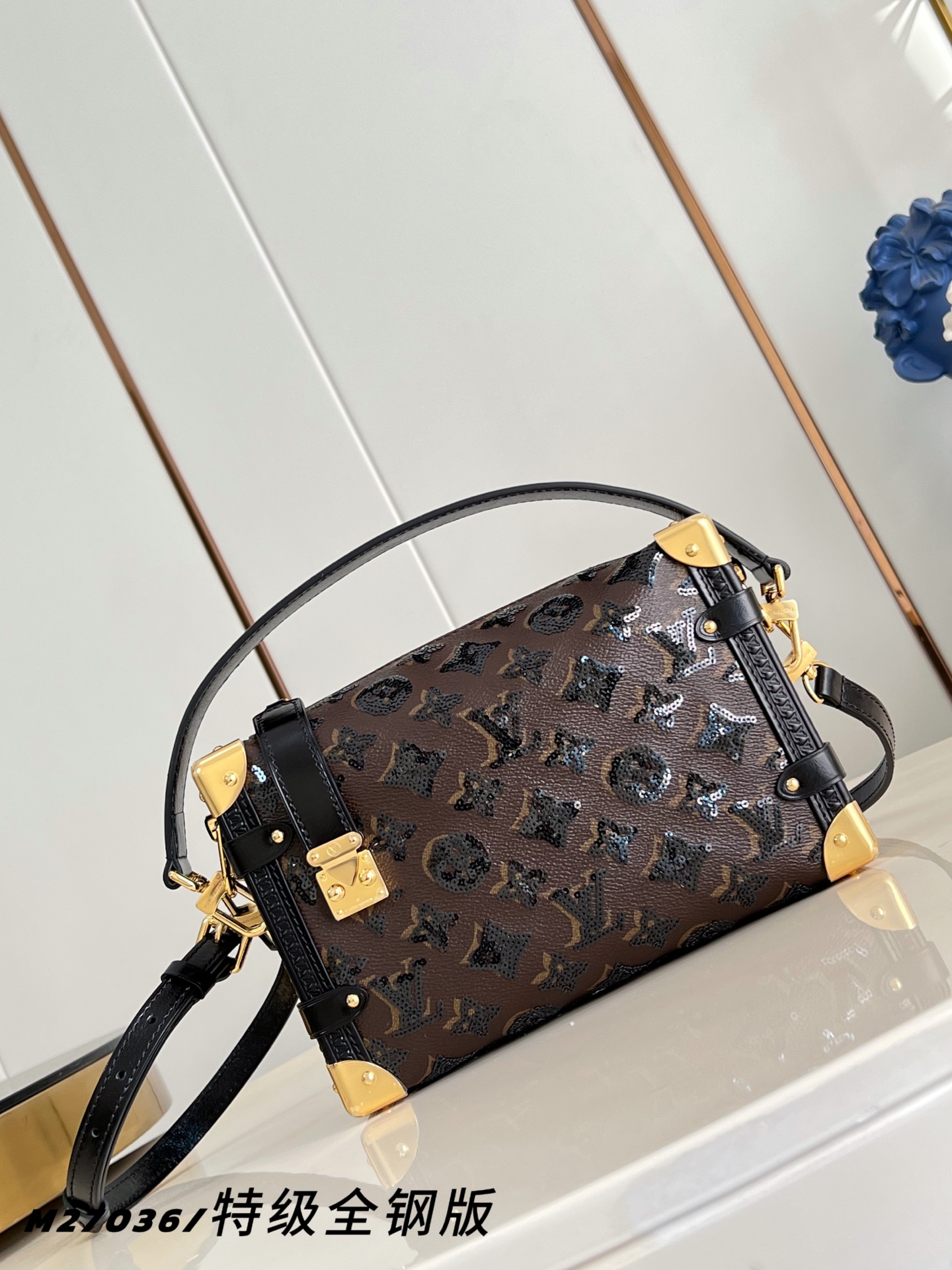 Louis Vuitton Basic Bag Canvas M-l-s