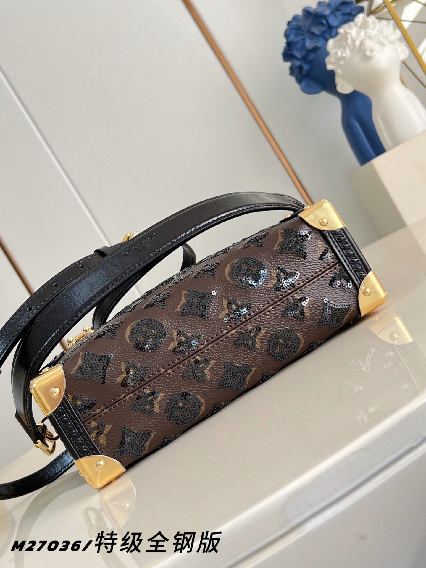 Louis Vuitton Basic Bag Canvas M-l-s