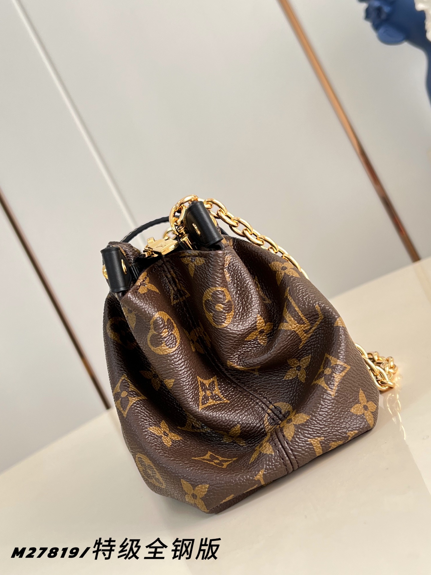 Louis Vuitton Basic Bag Canvas M-l-s