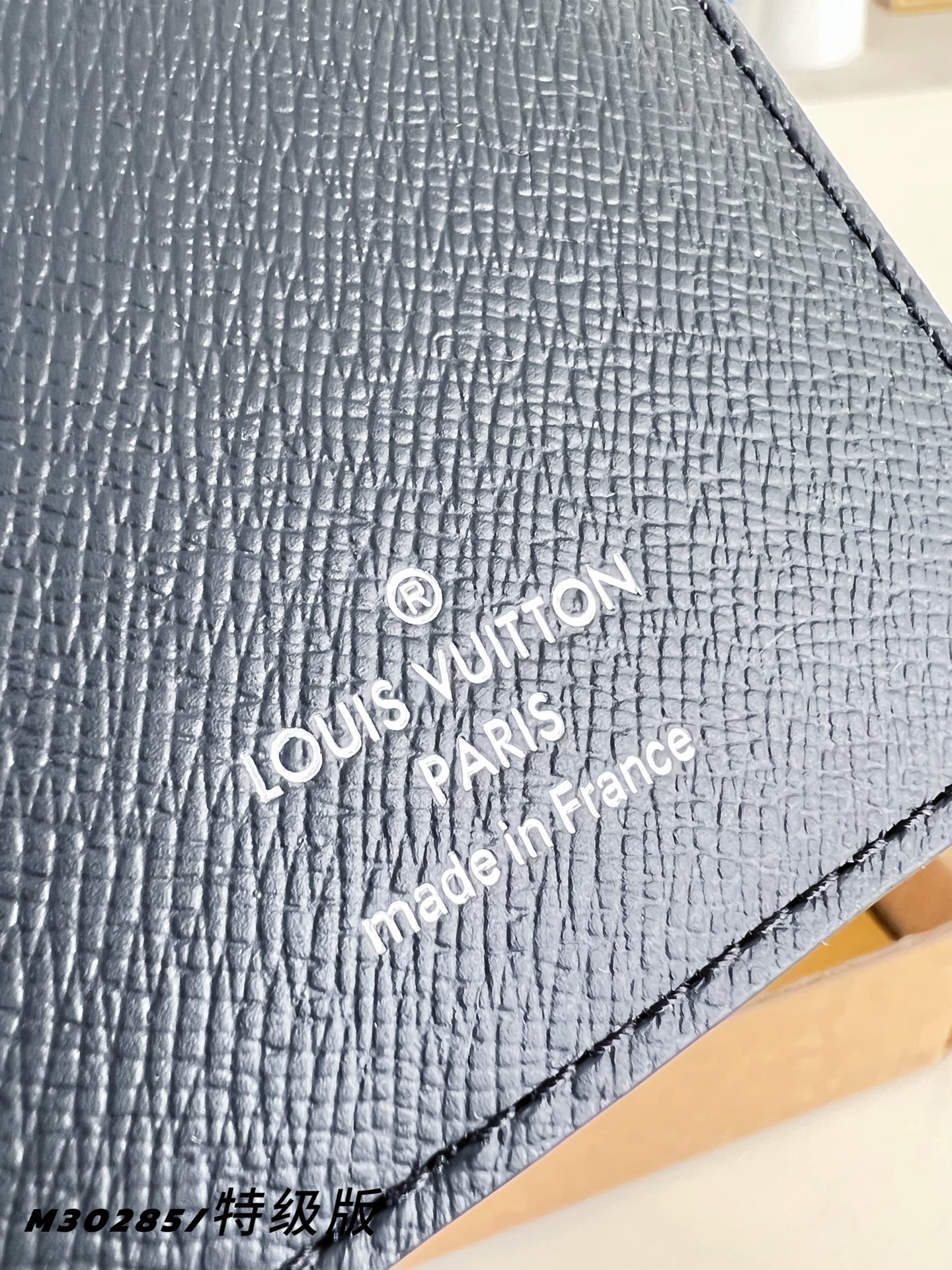 Louis Vuitton Basic Bag Canvas M-l-s