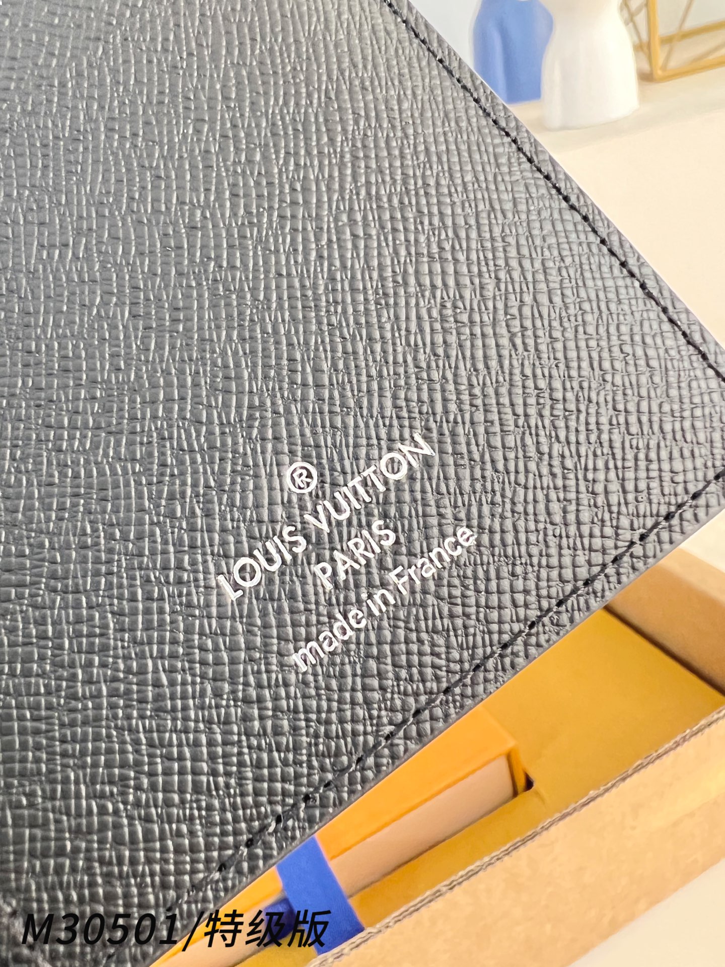 Louis Vuitton Basic Bag Canvas M-l-s