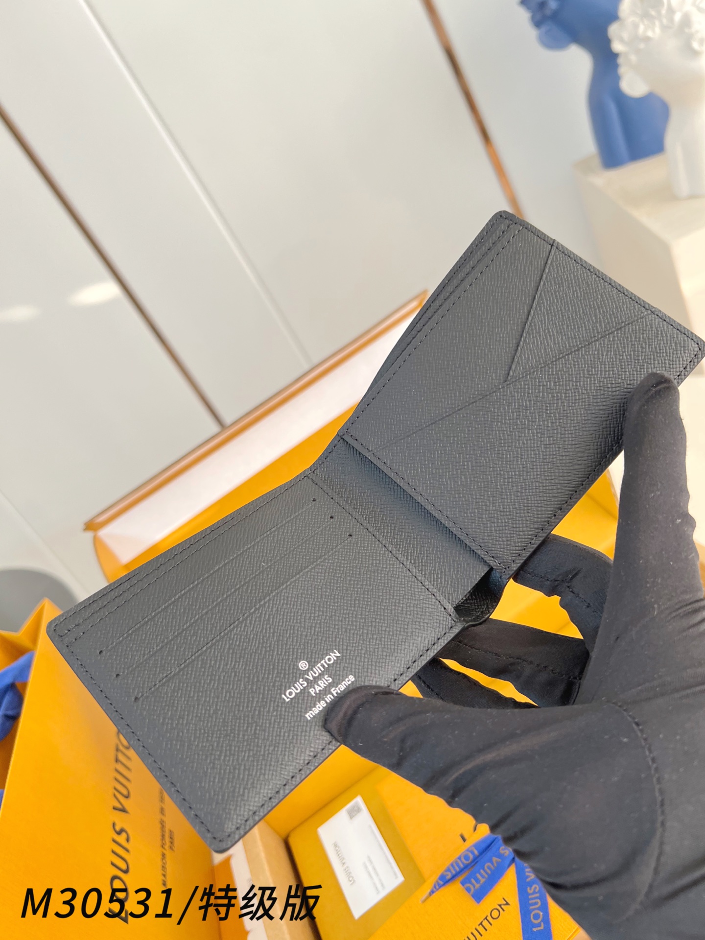 Louis Vuitton Basic Bag Canvas M-l