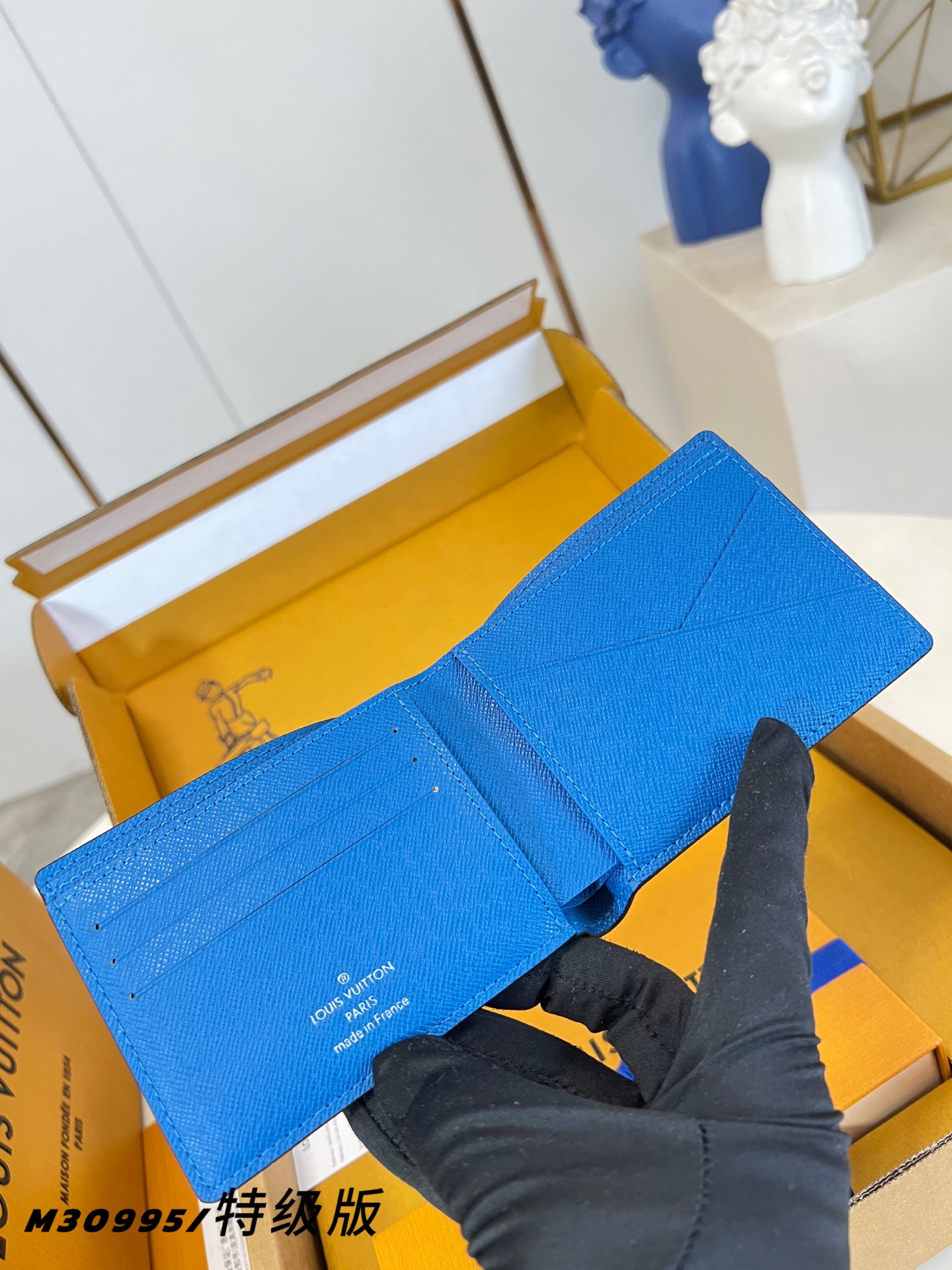 Louis Vuitton Basic Bag Canvas M-l