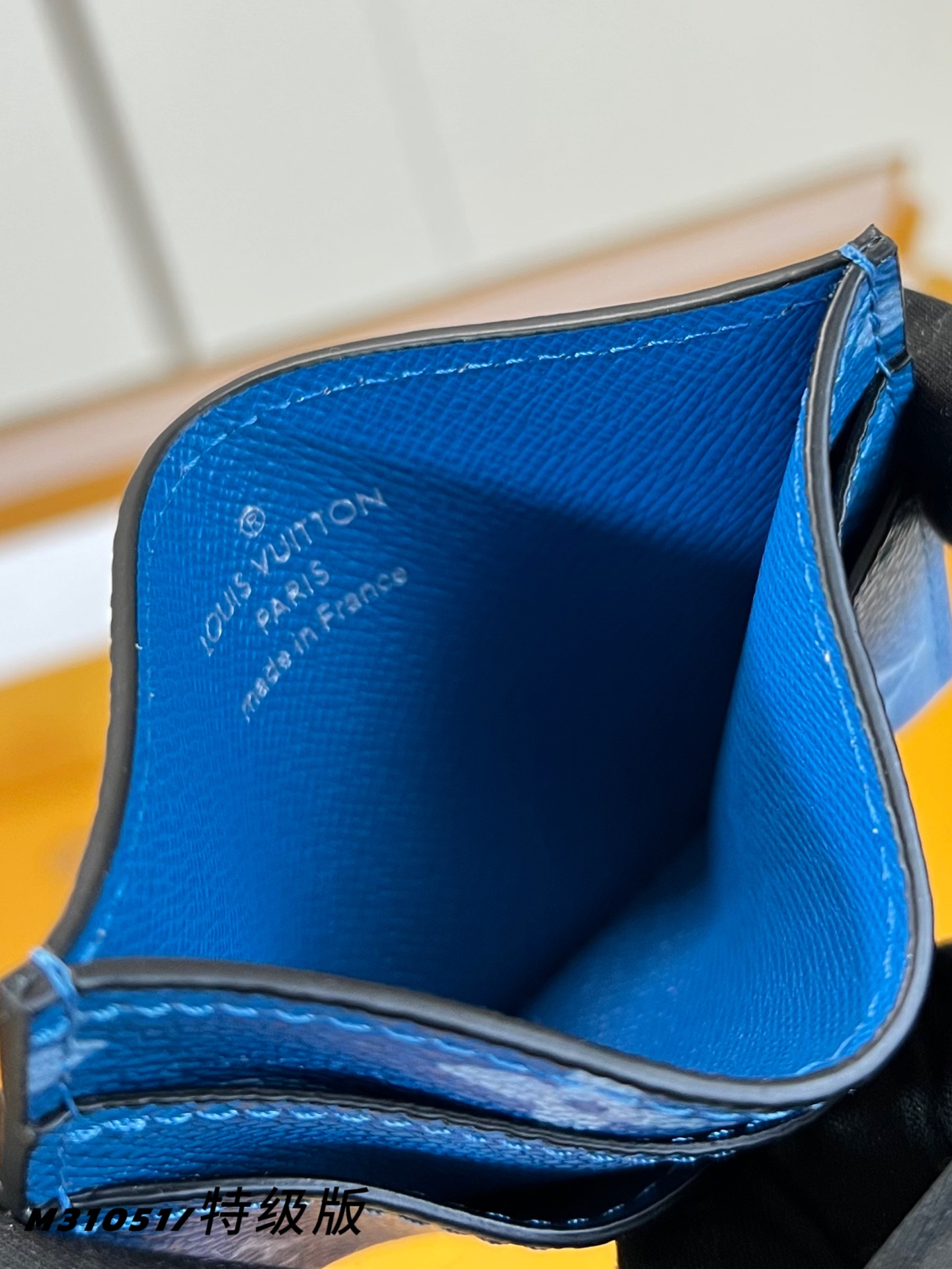 Louis Vuitton Basic Bag Canvas M-l-s