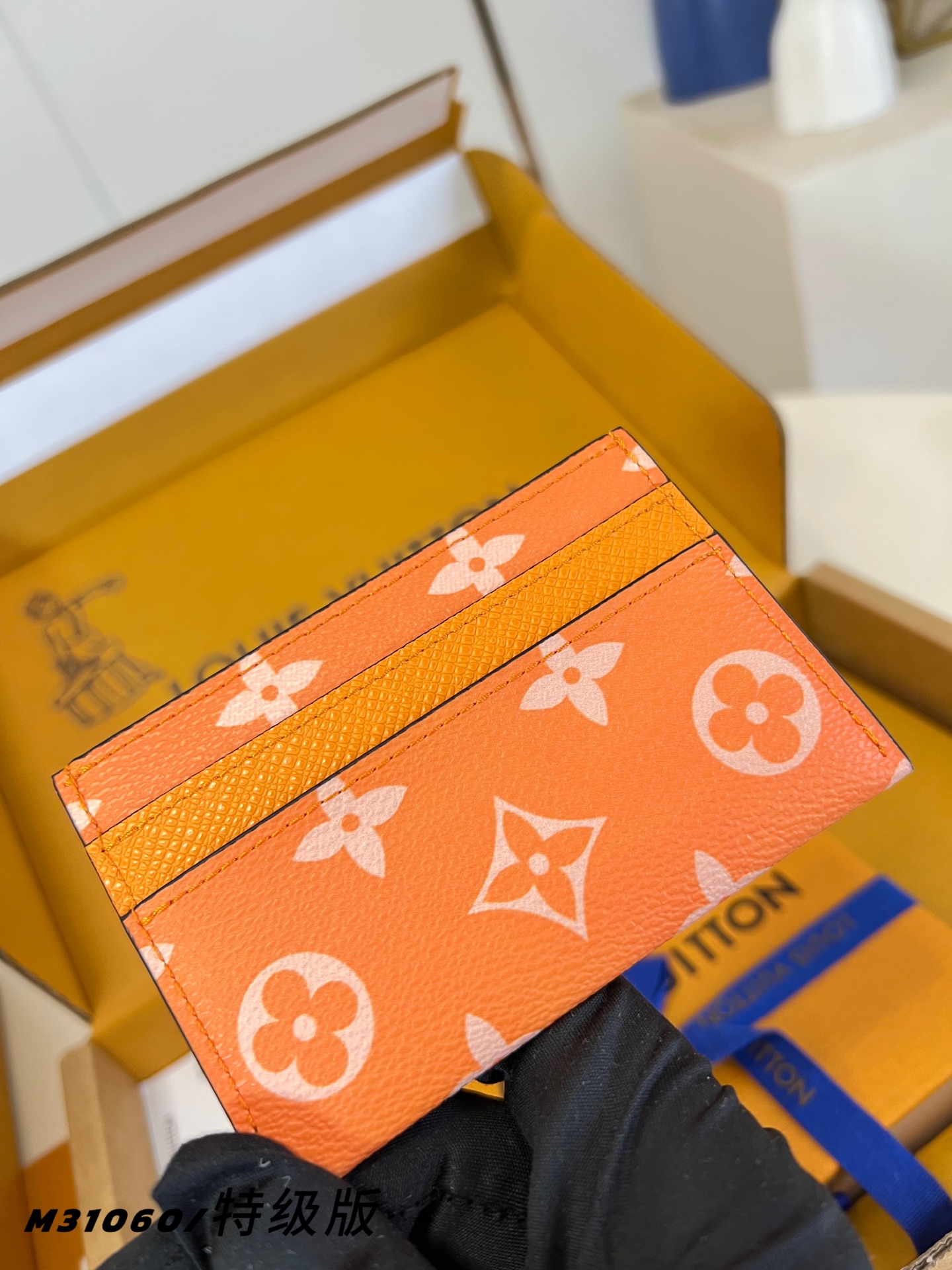 Louis Vuitton Basic Bag Canvas M-l-s