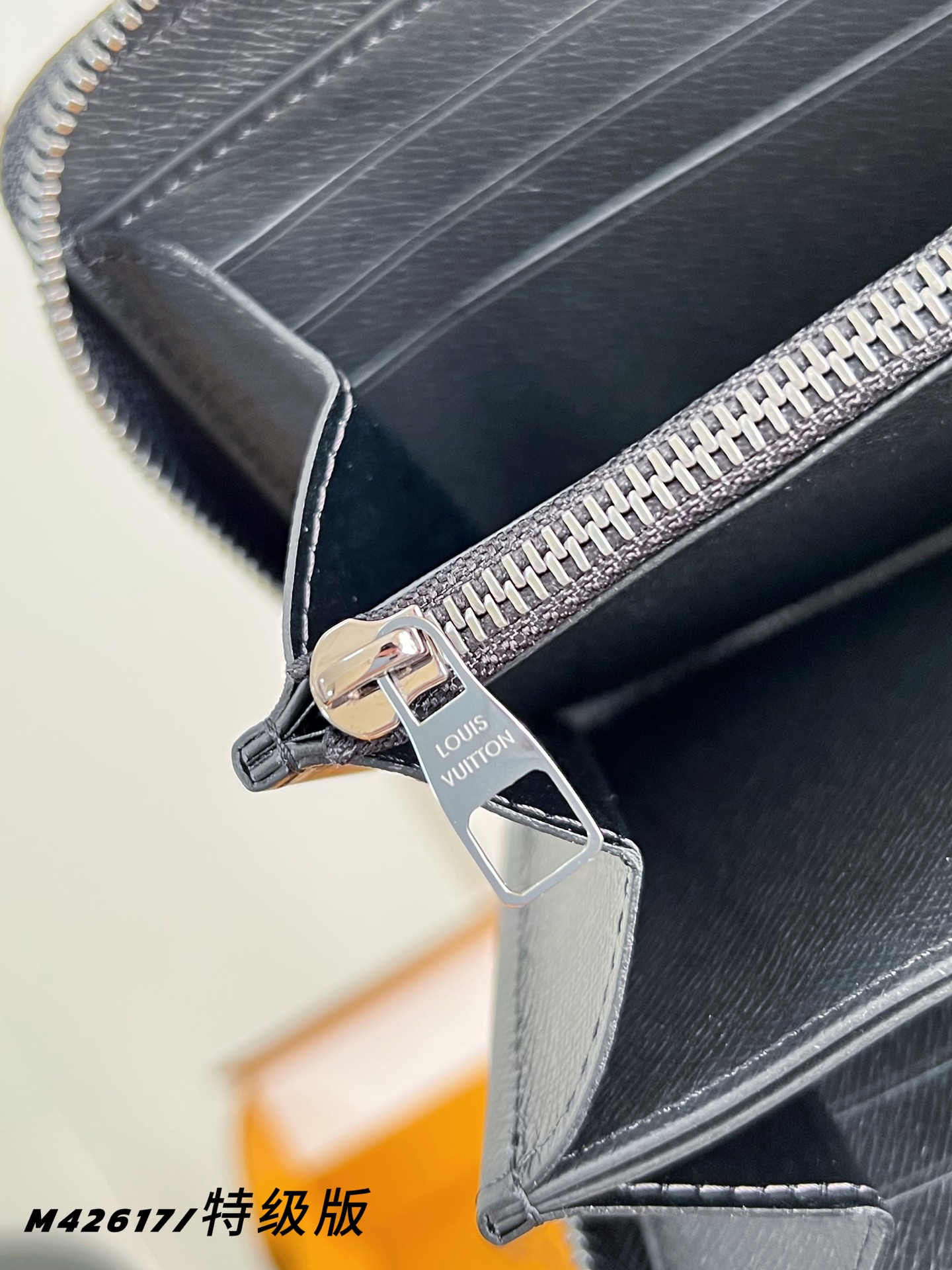 Louis Vuitton Clutch Bag Canvas M