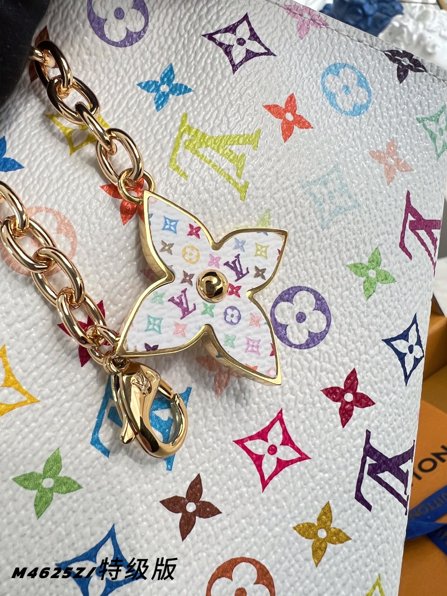 Louis Vuitton Basic Bag M-l-s