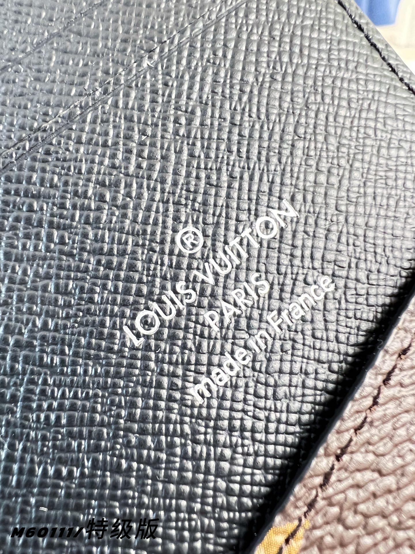 Louis Vuitton Basic Bag M-s