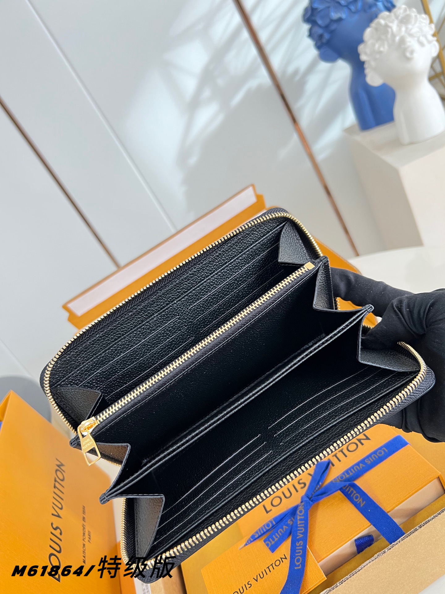 Louis Vuitton Clutch Bag Canvas M