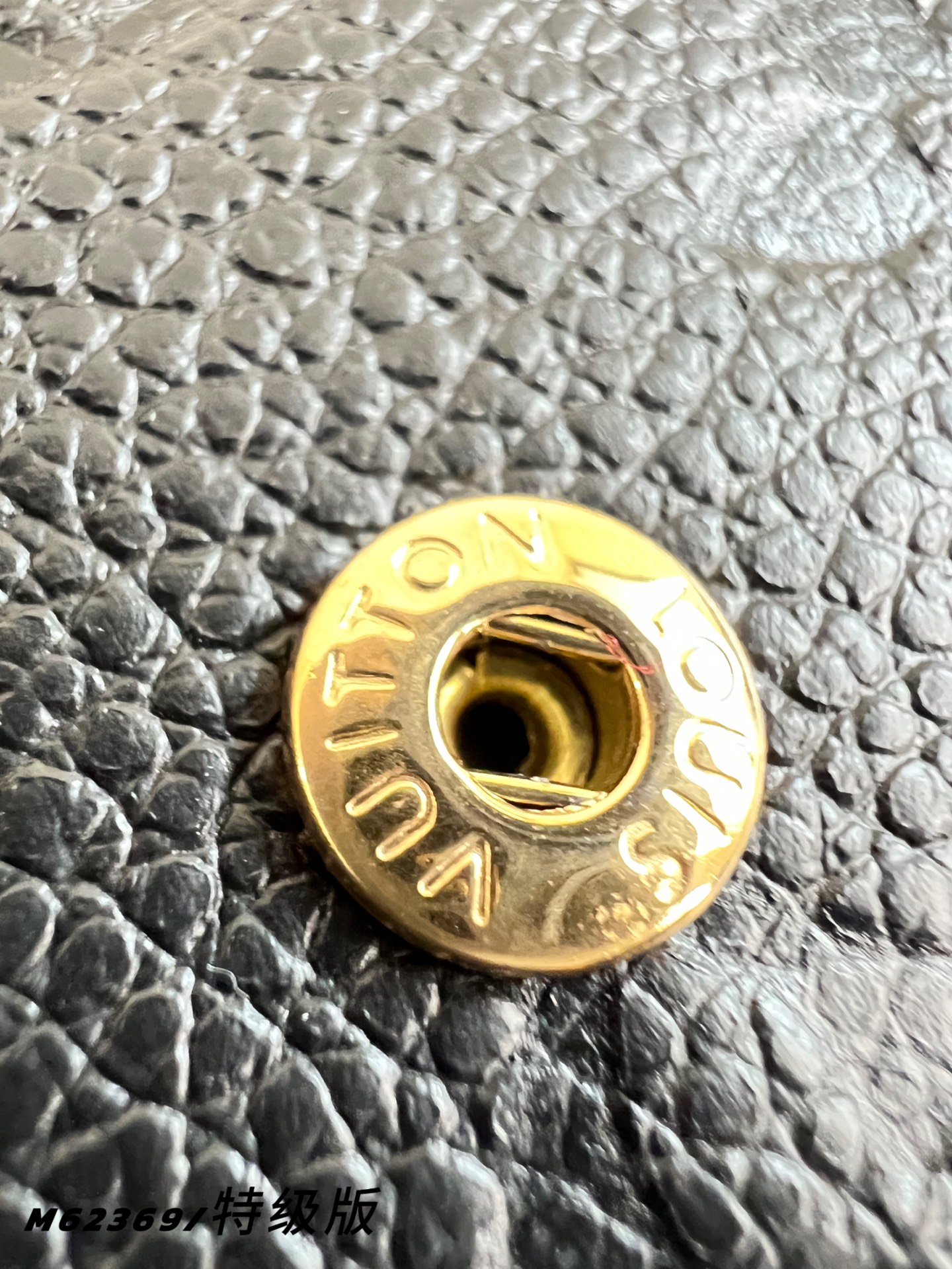 Louis Vuitton Clutch Bag Cow Leather M-l