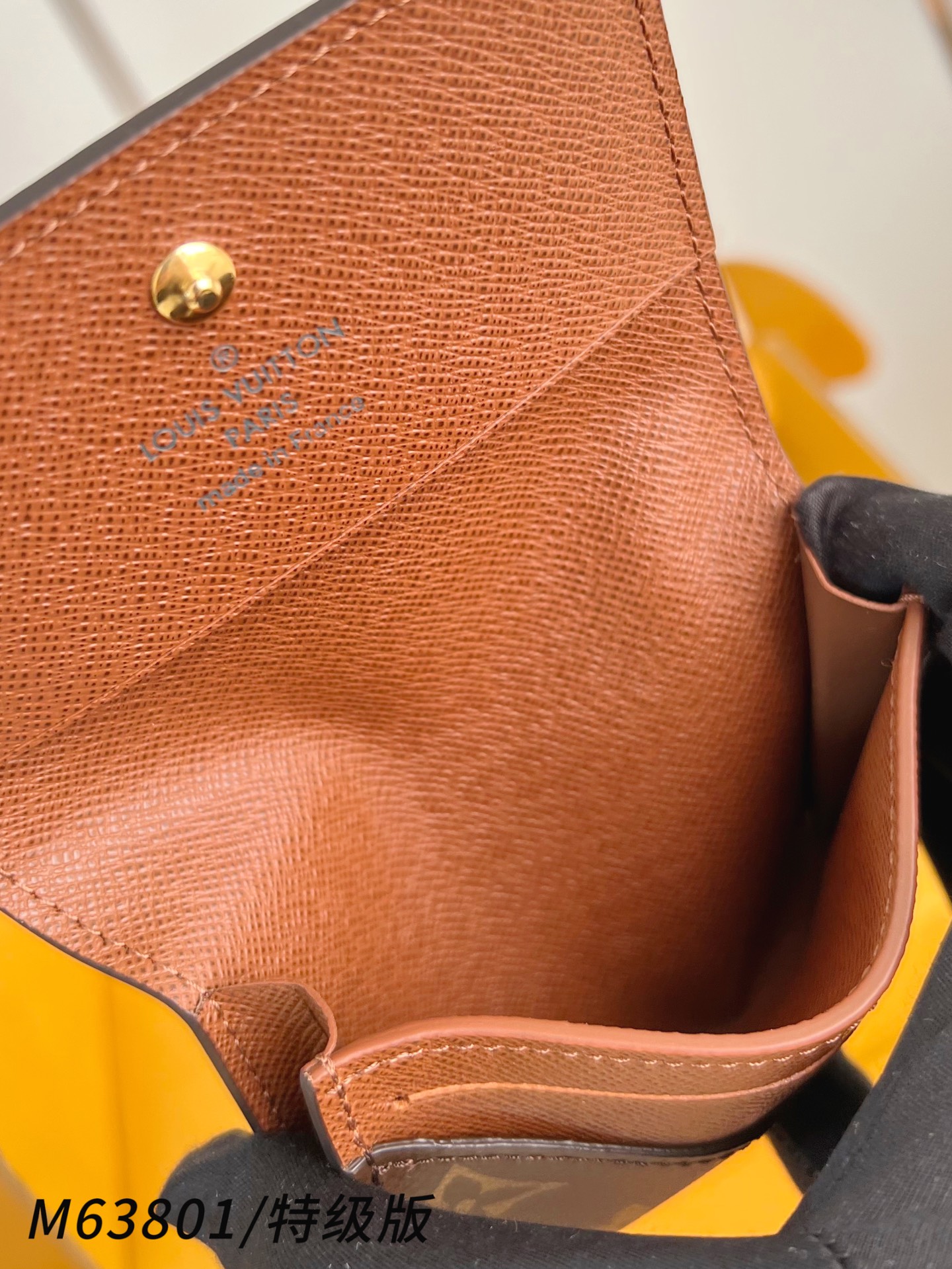 Louis Vuitton Basic Bag Canvas M-l-s