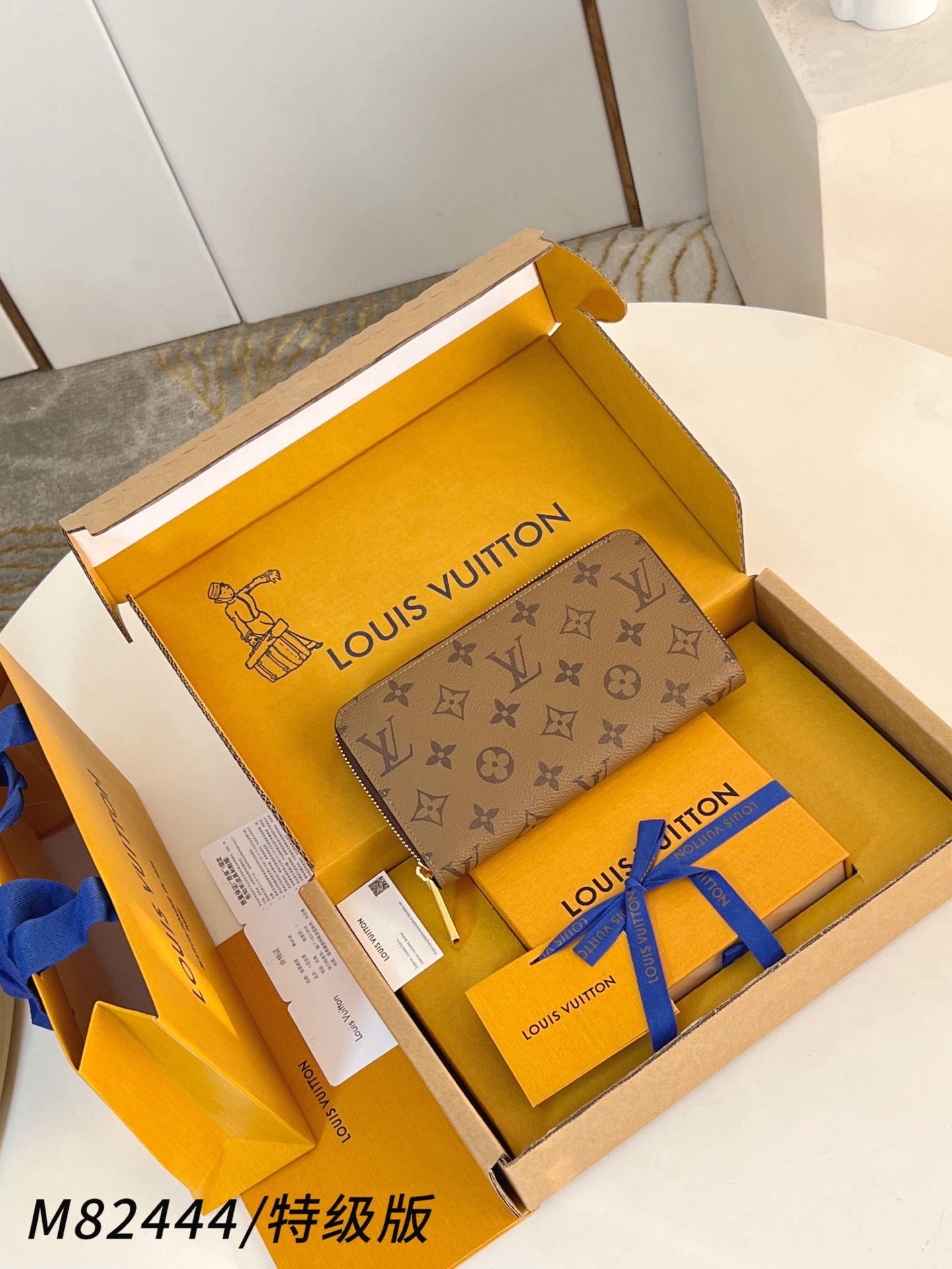 Louis Vuitton Clutch Bag Canvas M