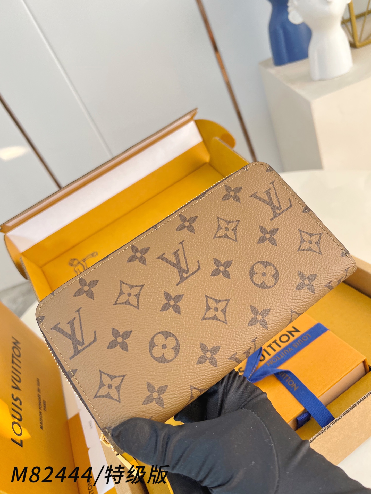Louis Vuitton Clutch Bag Canvas M