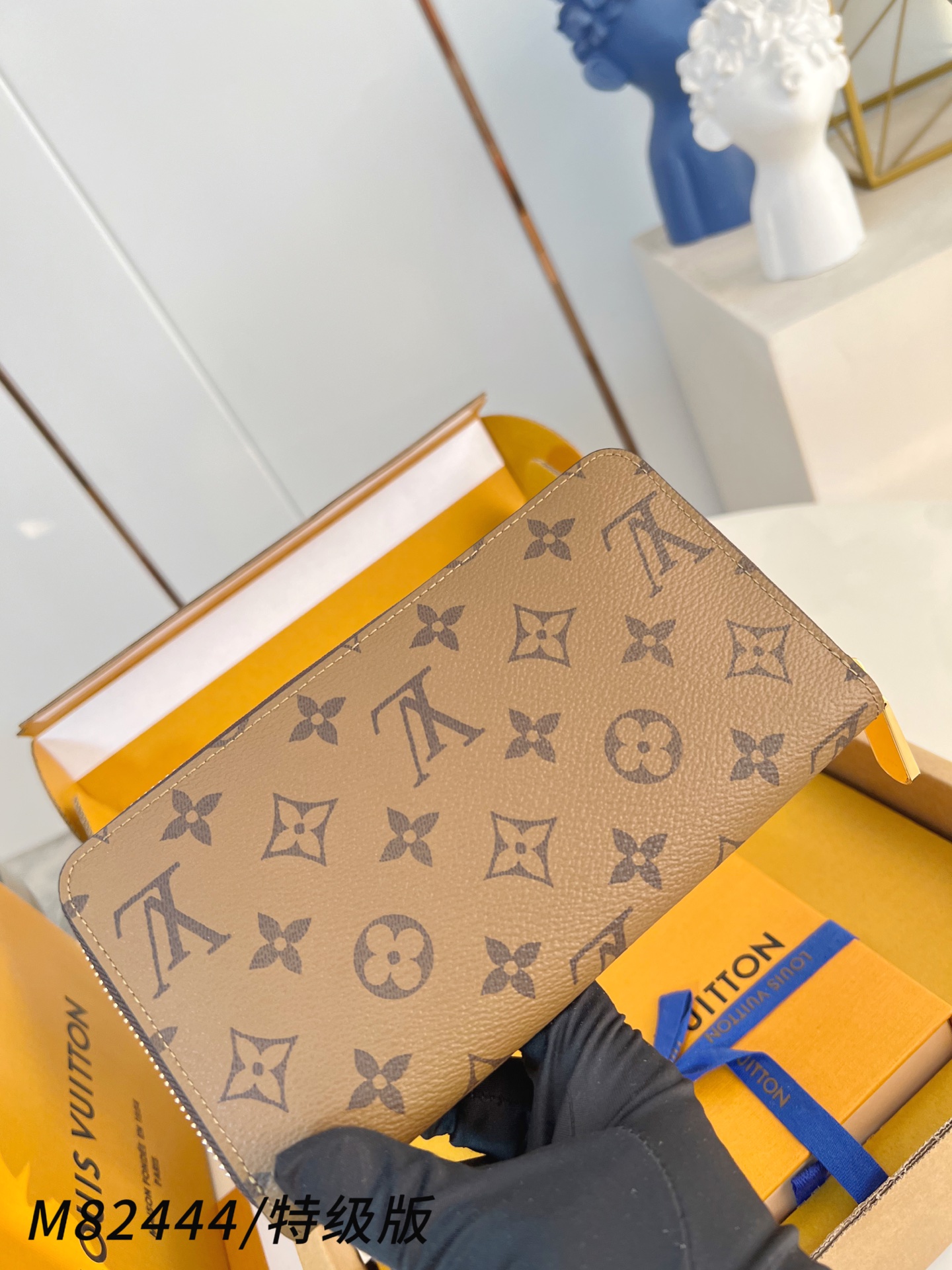 Louis Vuitton Clutch Bag Canvas M