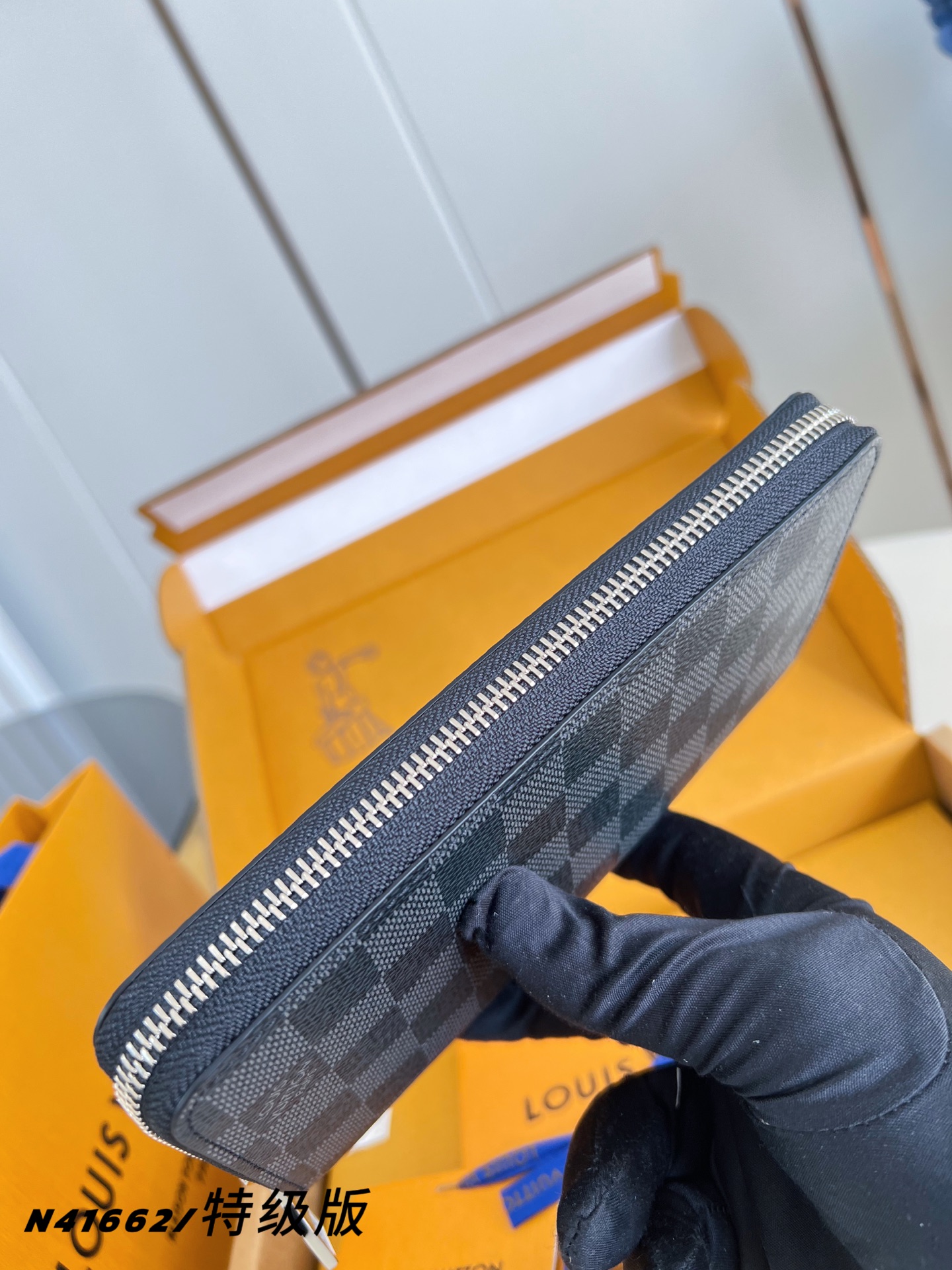 Louis Vuitton Clutch Bag Canvas M