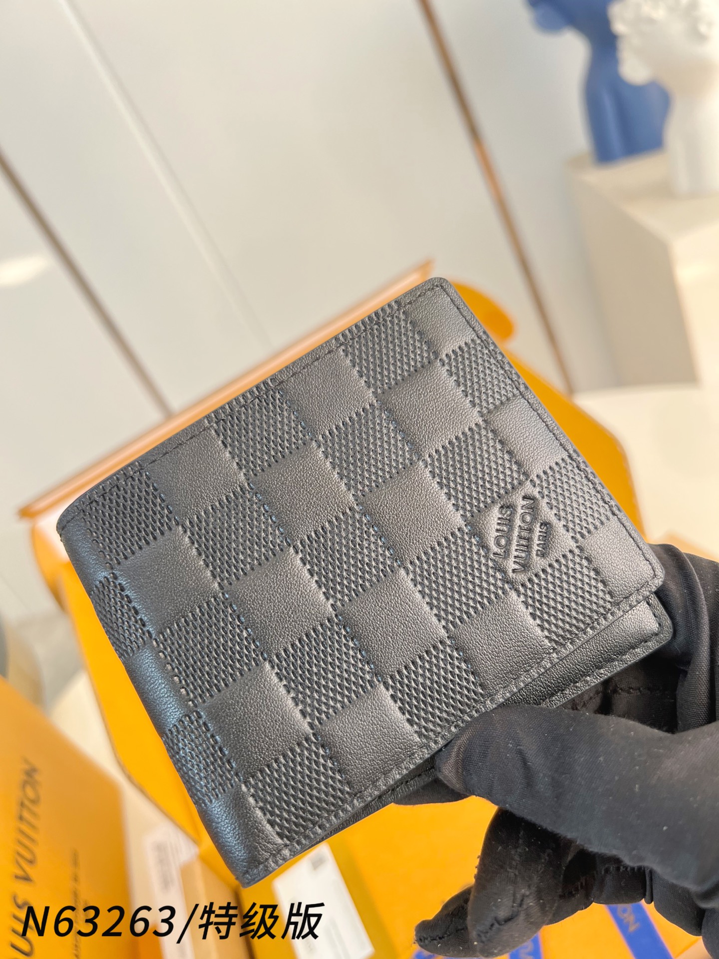 Louis Vuitton Basic Bag Canvas M-l-s