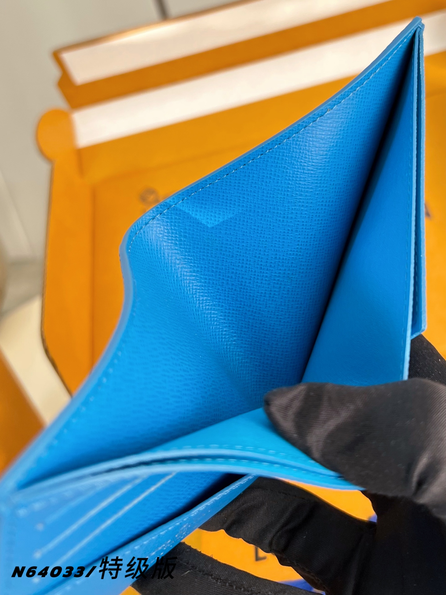 Louis Vuitton Basic Bag Canvas M-l