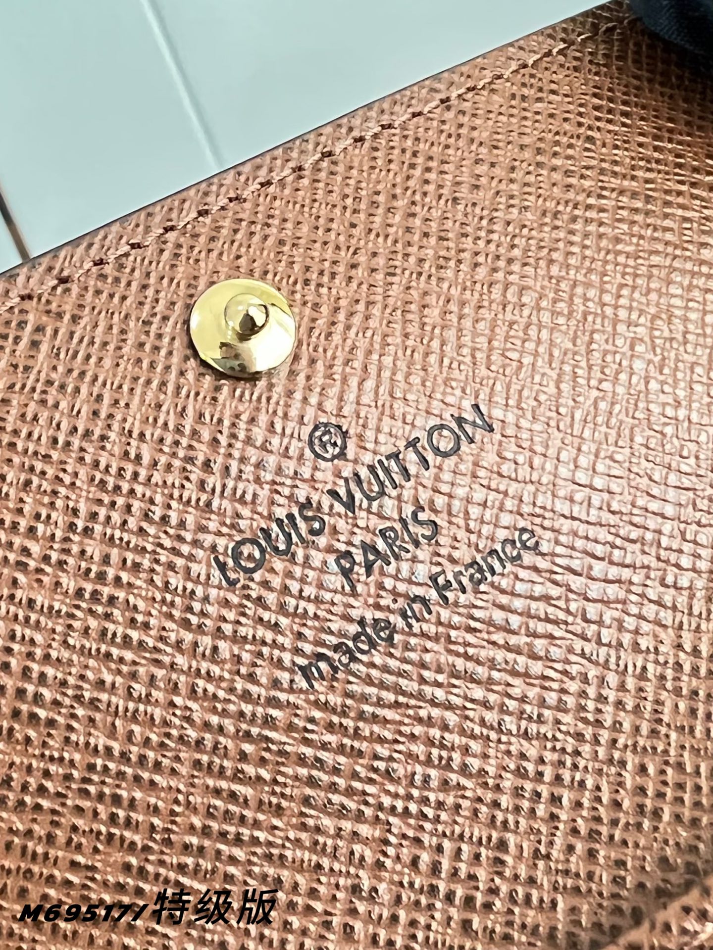 Louis Vuitton Basic Bag Canvas M