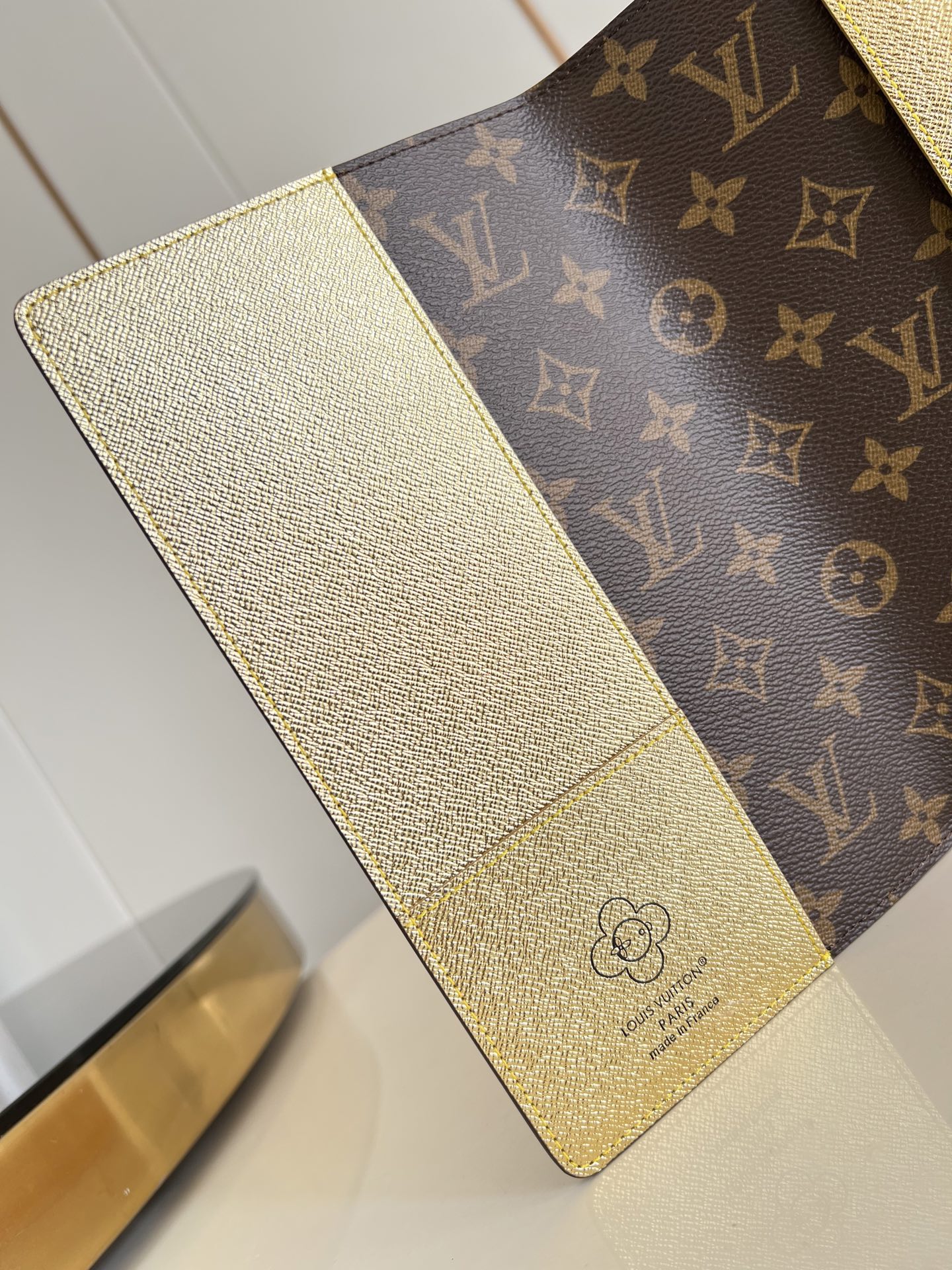 Louis Vuitton Basic Bag Canvas M-l-s