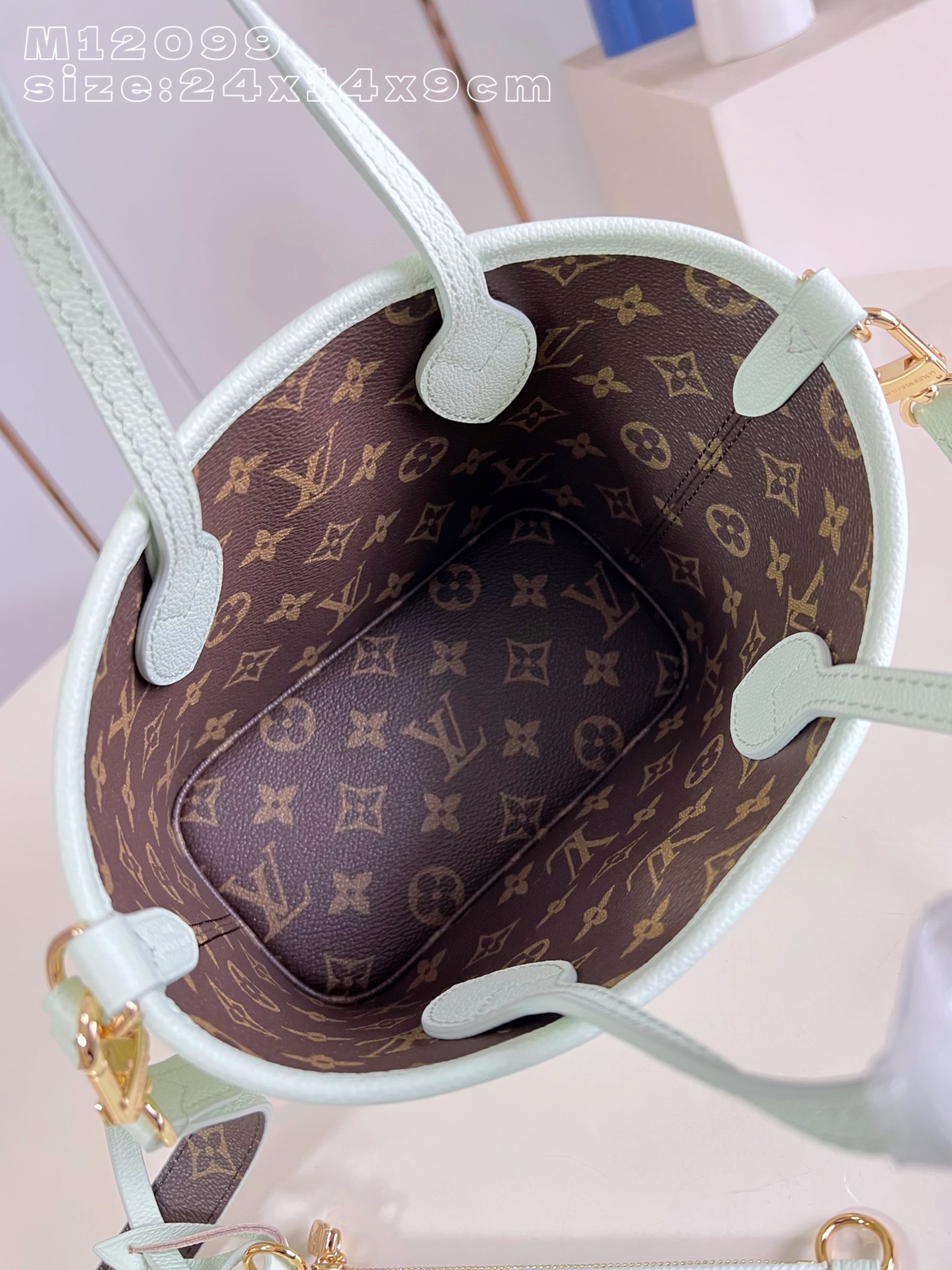 Louis Vuitton Basic Bag Canvas M-l-s