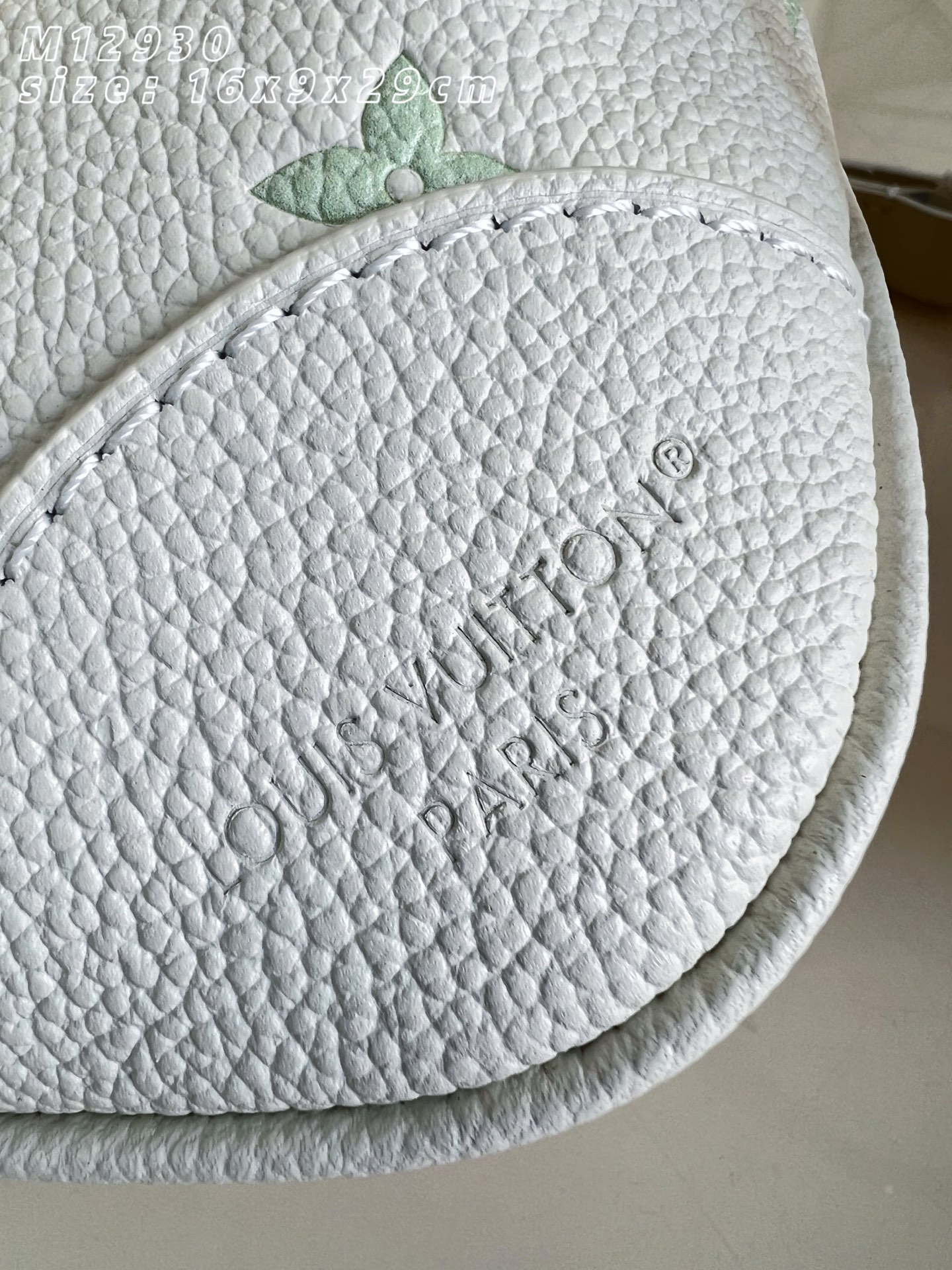 Louis Vuitton Basic Bag M-l