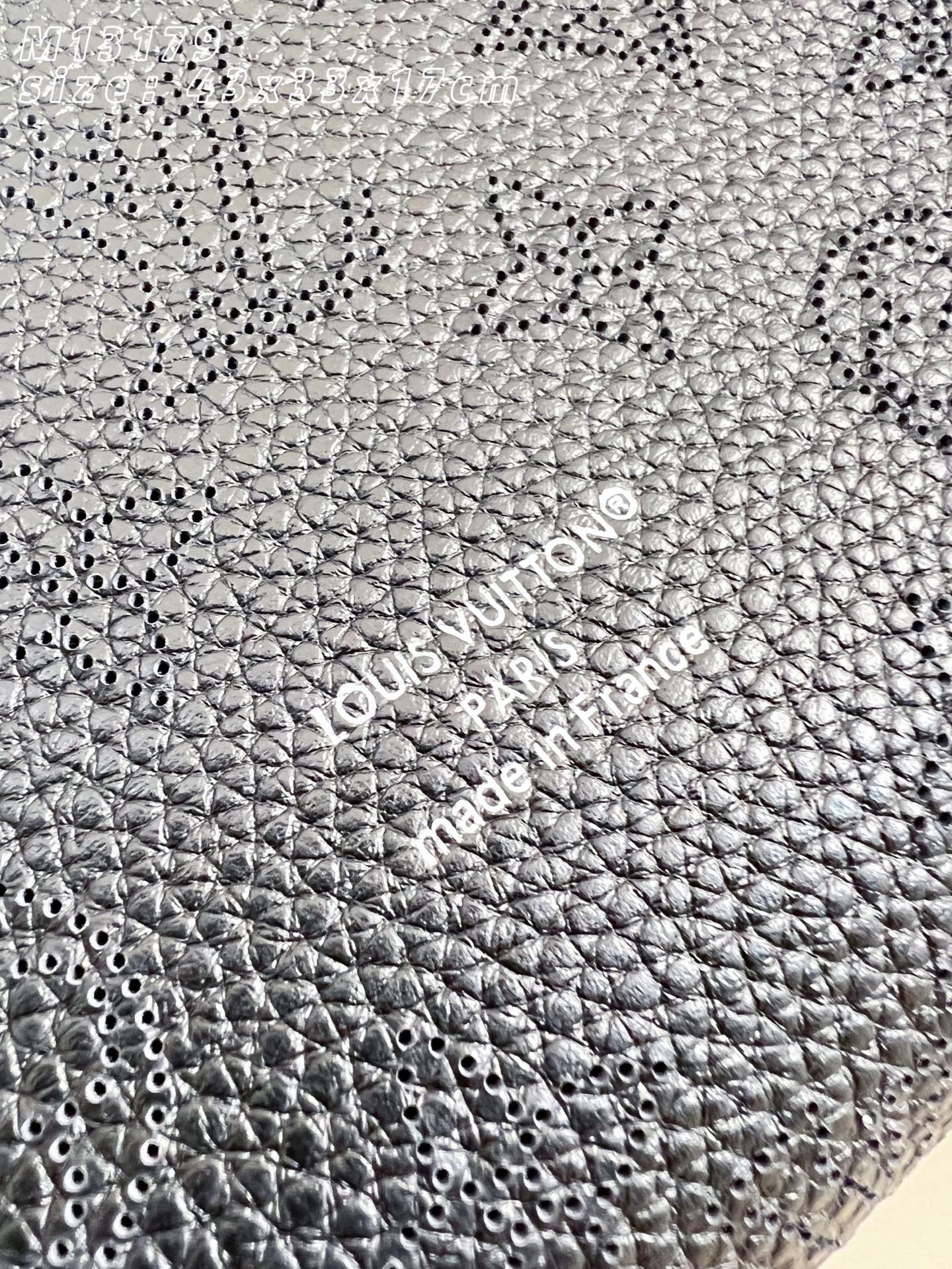 Louis Vuitton Basic Bag M-l-s