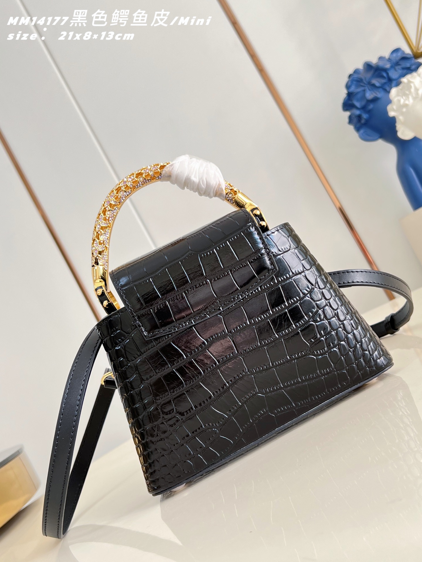 Louis Vuitton Basic Bag Cow Leather M-l-s