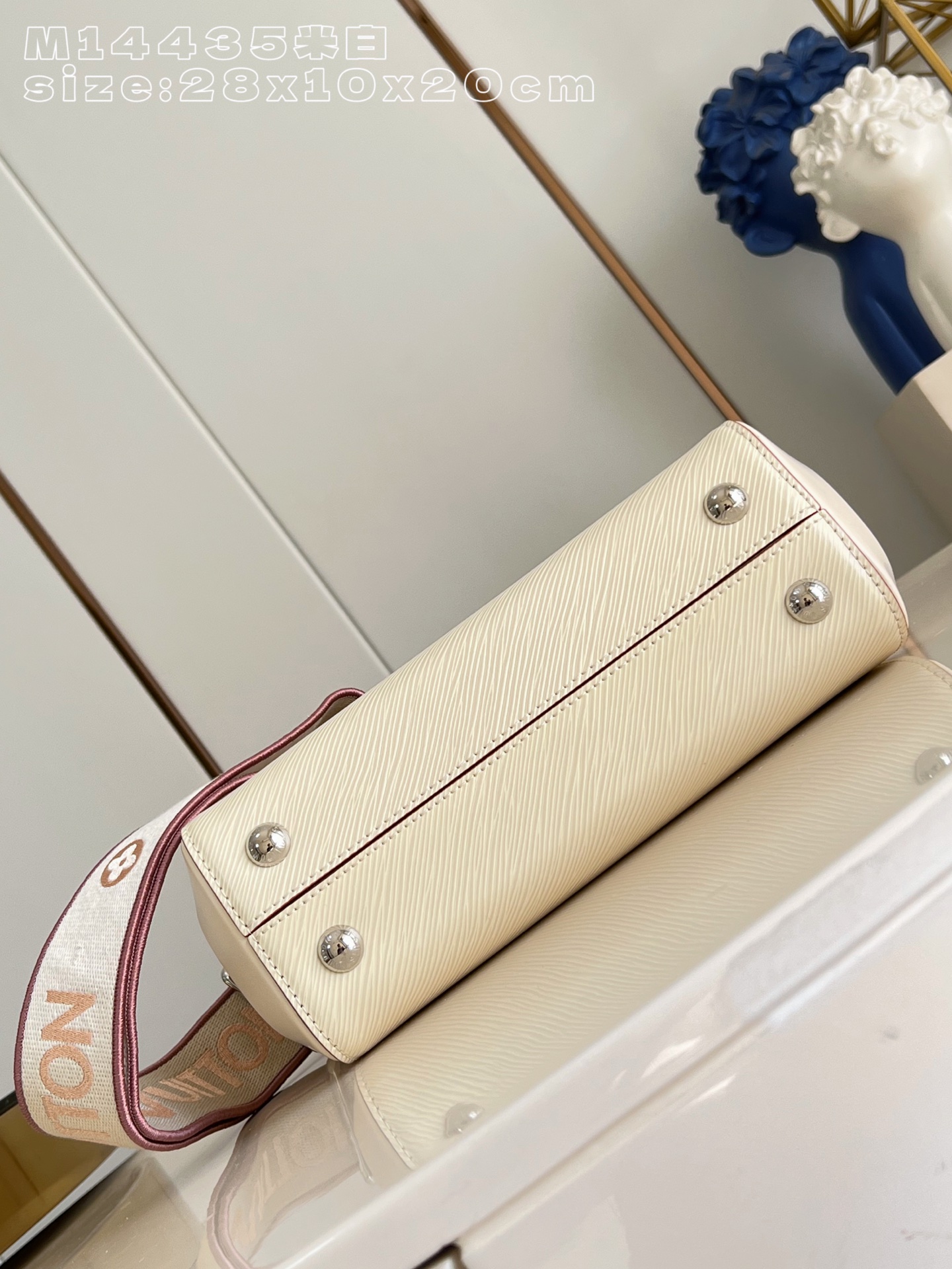 Louis Vuitton Basic Bag M-l