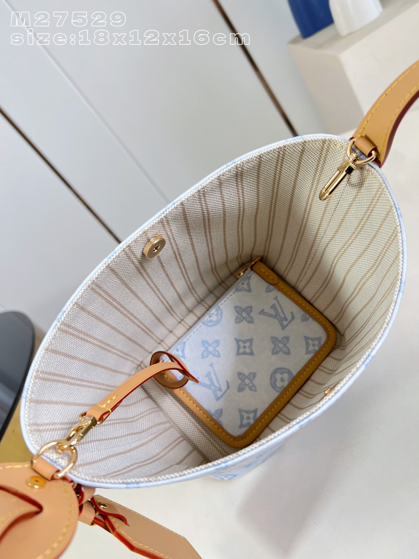 Louis Vuitton Basic Bag Cow Leather M-l