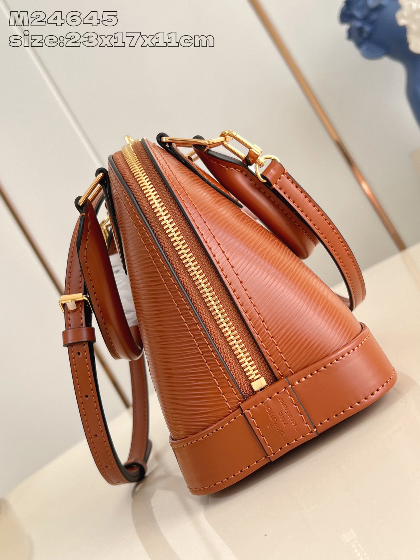 Louis Vuitton Basic Bag M-l