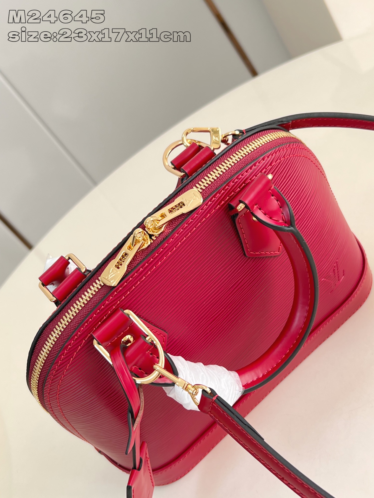 Louis Vuitton Basic Bag M-l