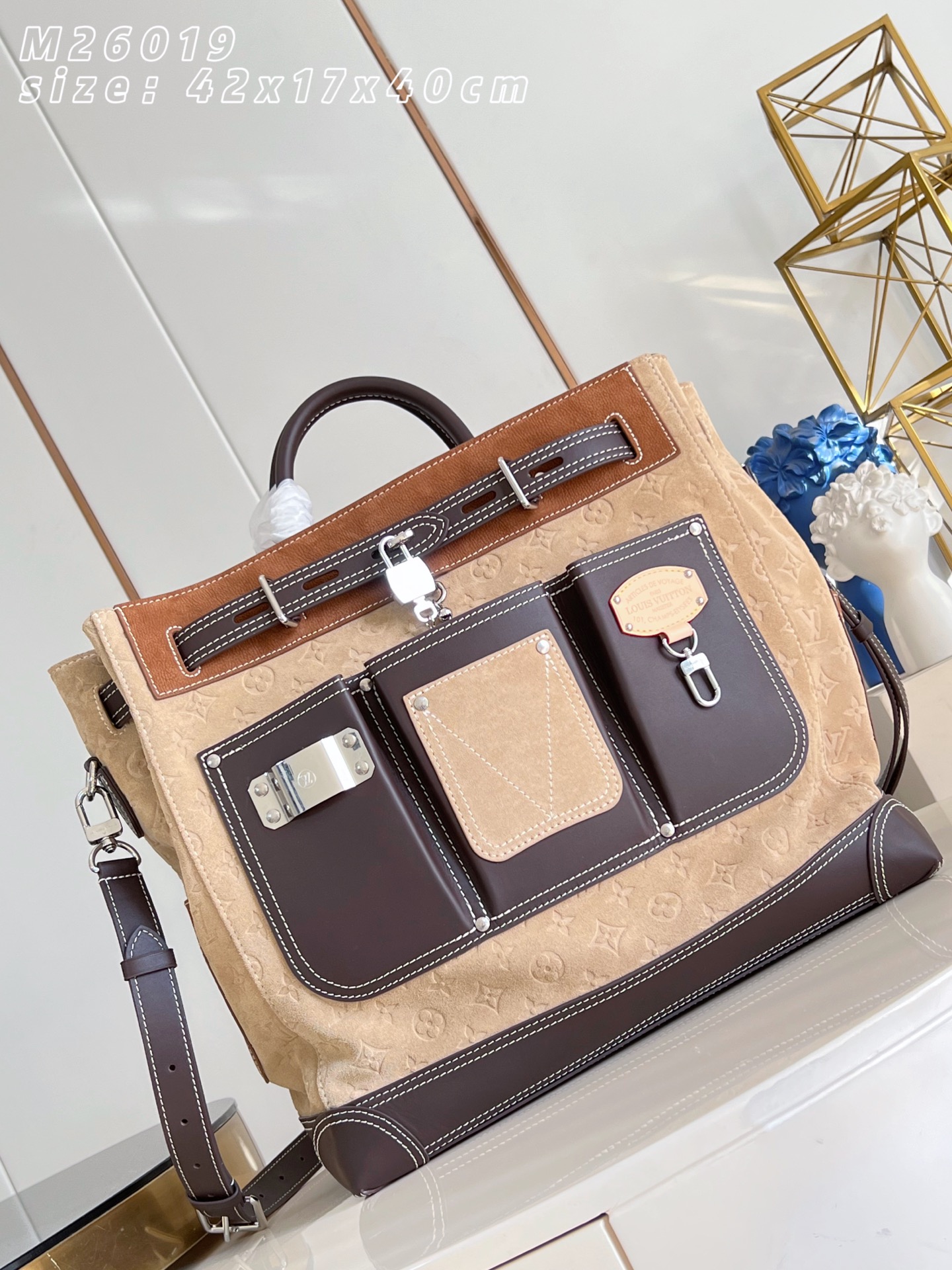 Louis Vuitton Basic Bag M-l-s