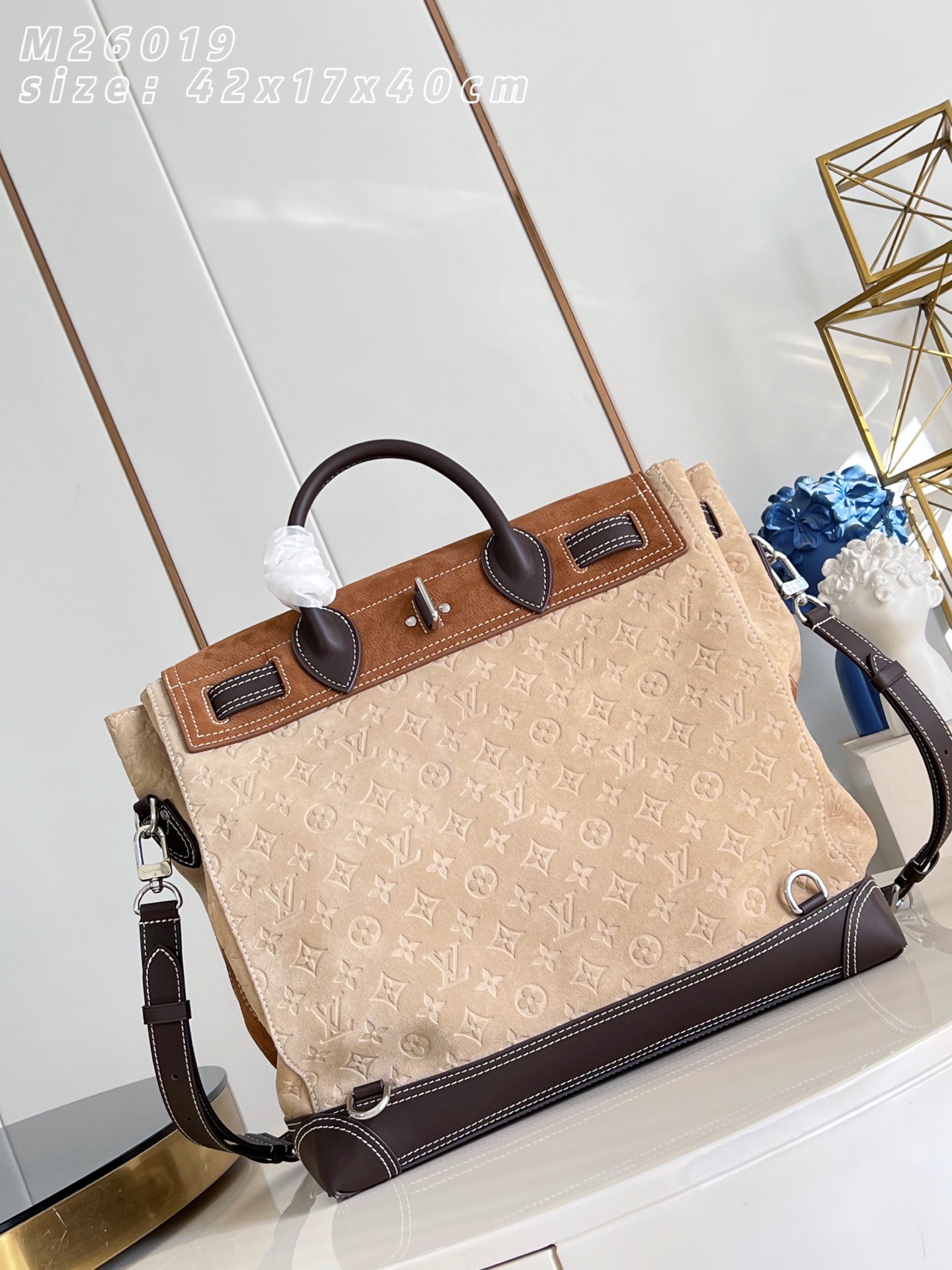 Louis Vuitton Basic Bag M-l-s