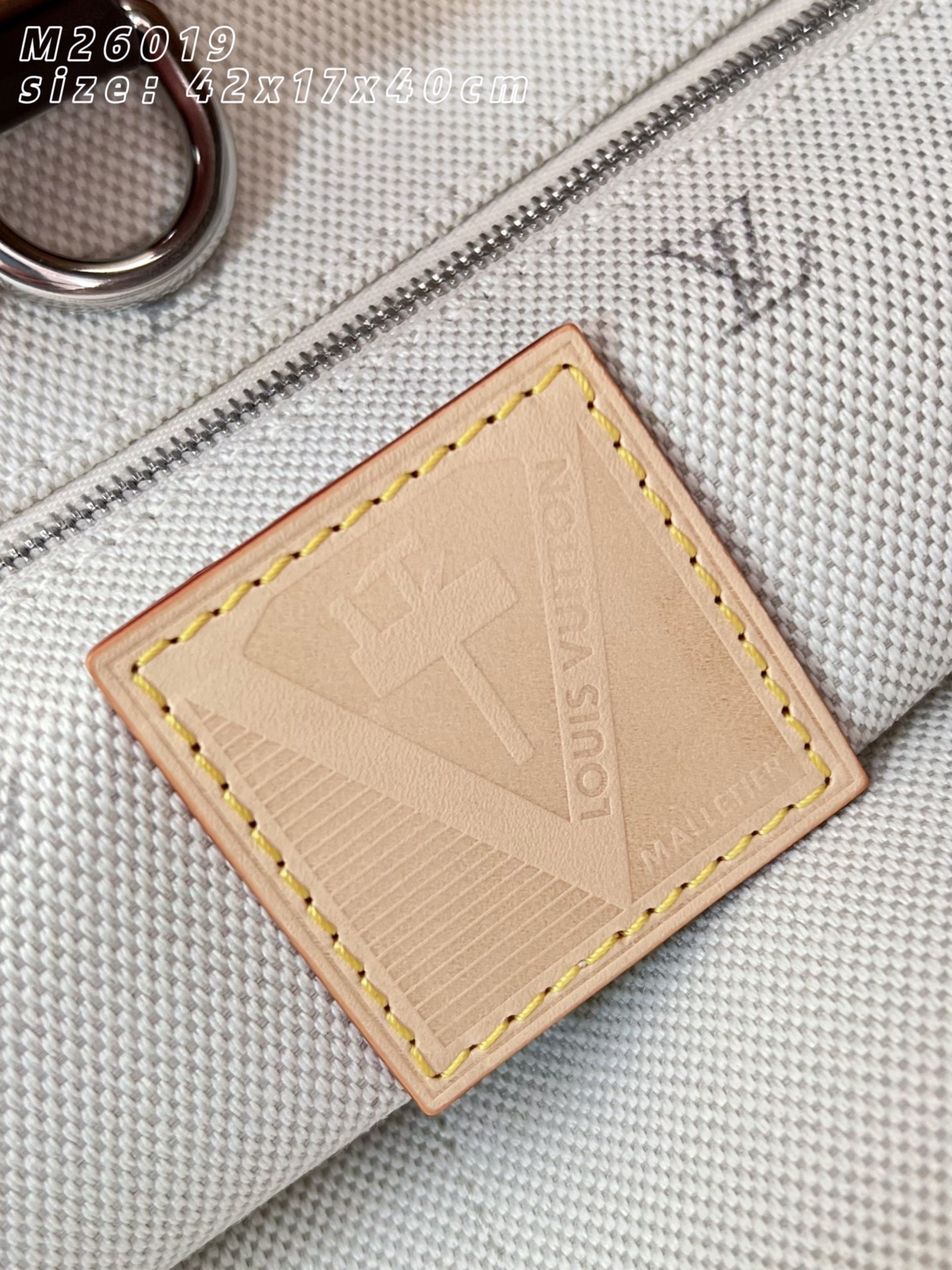 Louis Vuitton Basic Bag M-l-s