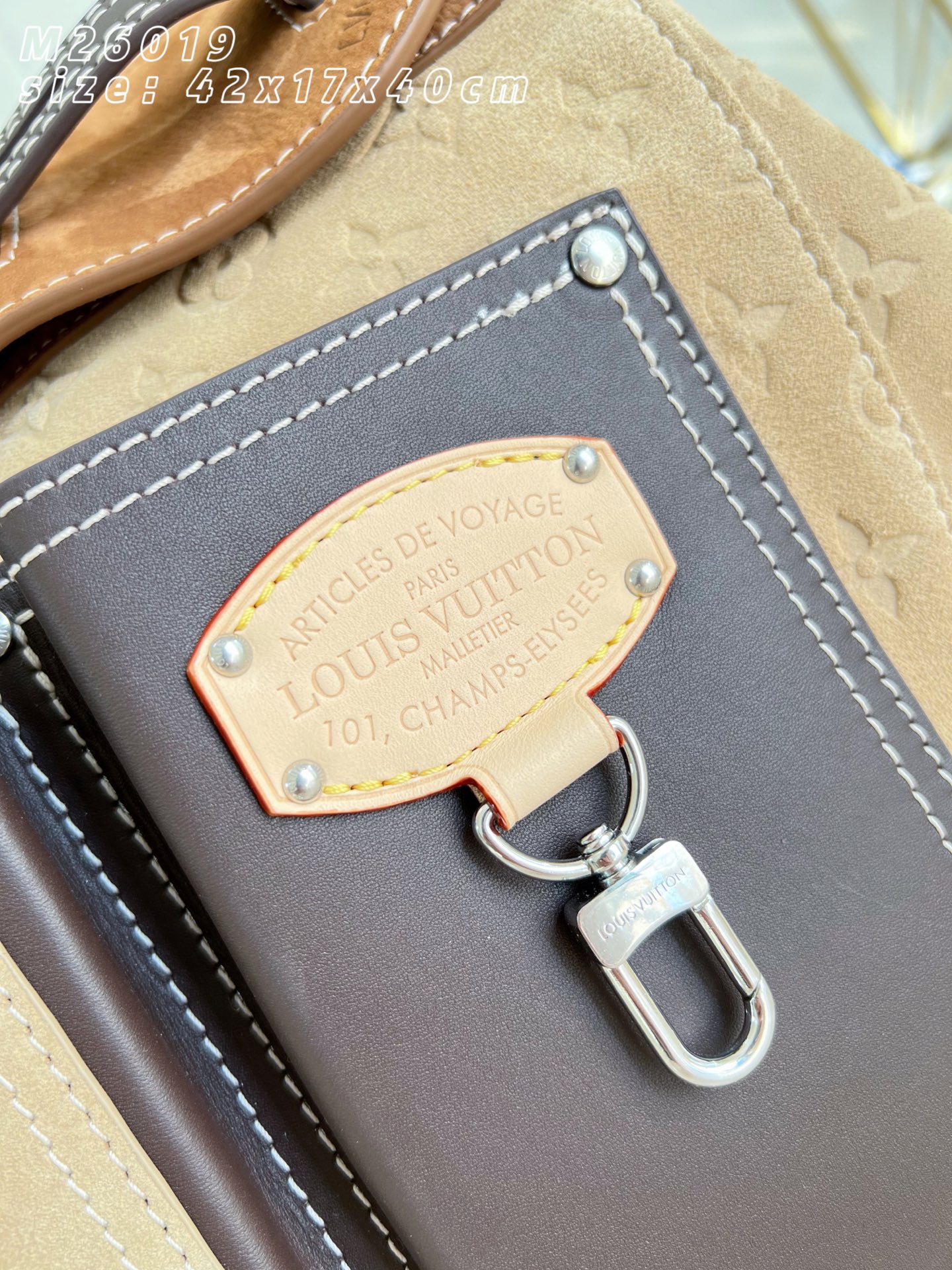 Louis Vuitton Basic Bag M-l-s