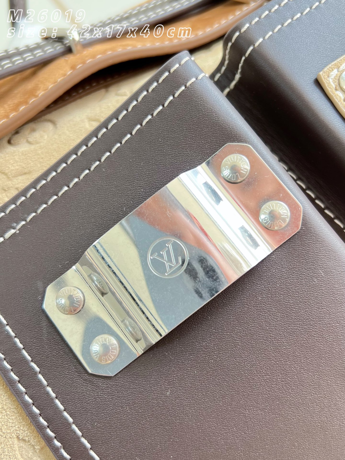 Louis Vuitton Basic Bag M-l-s