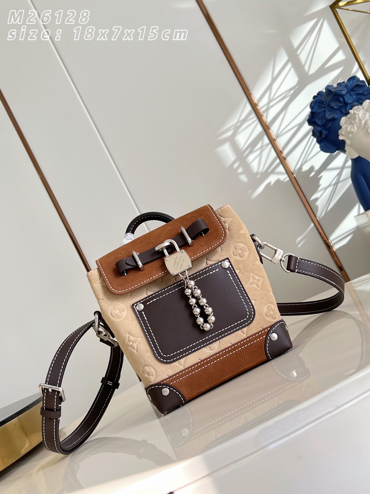 Louis Vuitton Basic Bag M-l-s