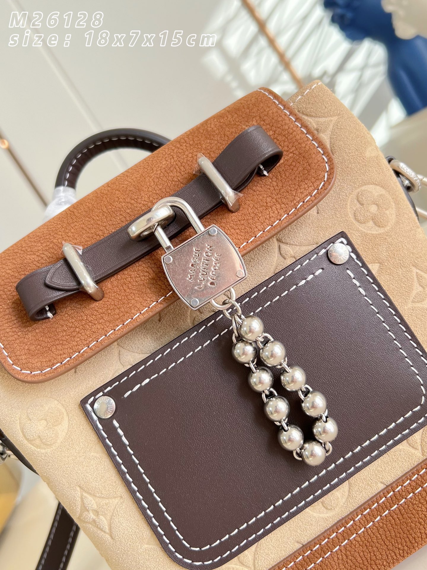 Louis Vuitton Basic Bag M-l-s