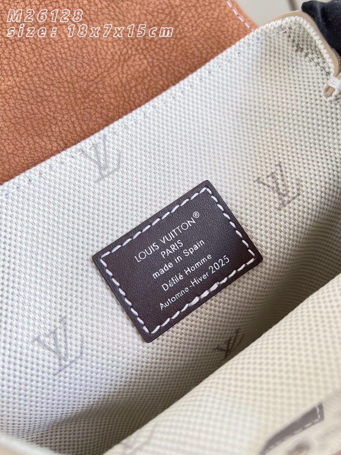 Louis Vuitton Basic Bag M-l-s