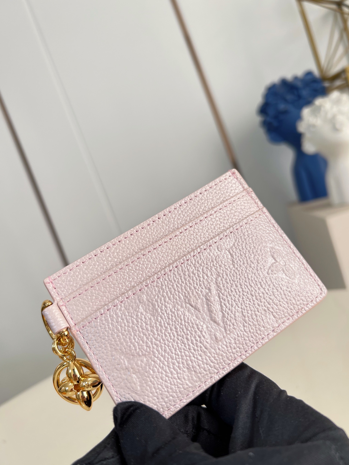 Louis Vuitton Basic Bag M-l-s